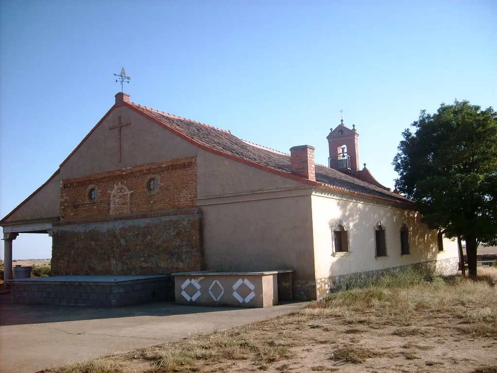 Photo showing: Ermita de Valdehúnco a Villanueva del Campo (Zamora)