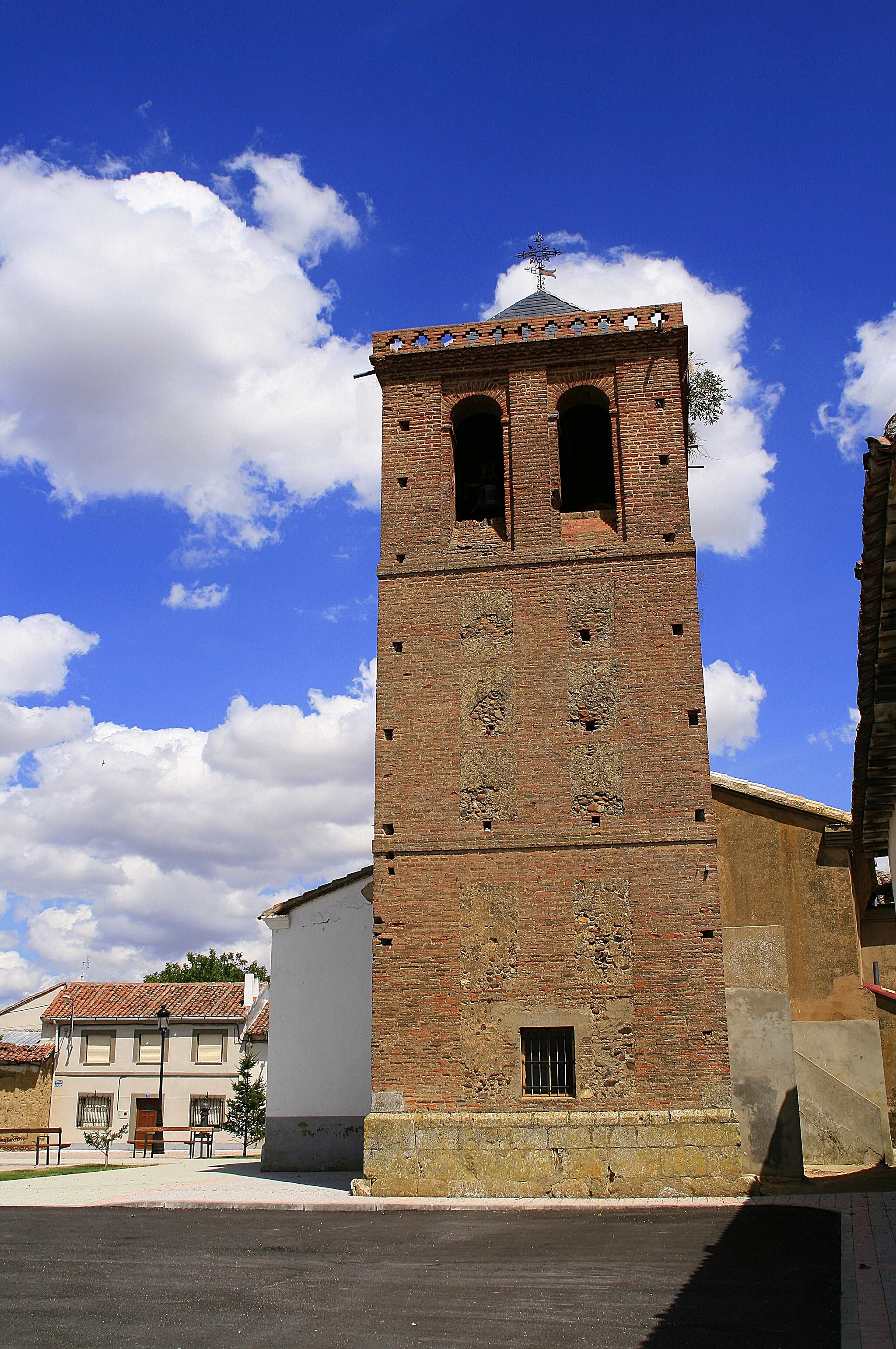 Photo showing: Iglesia de San Andres. Poza de la Vega. Palencia