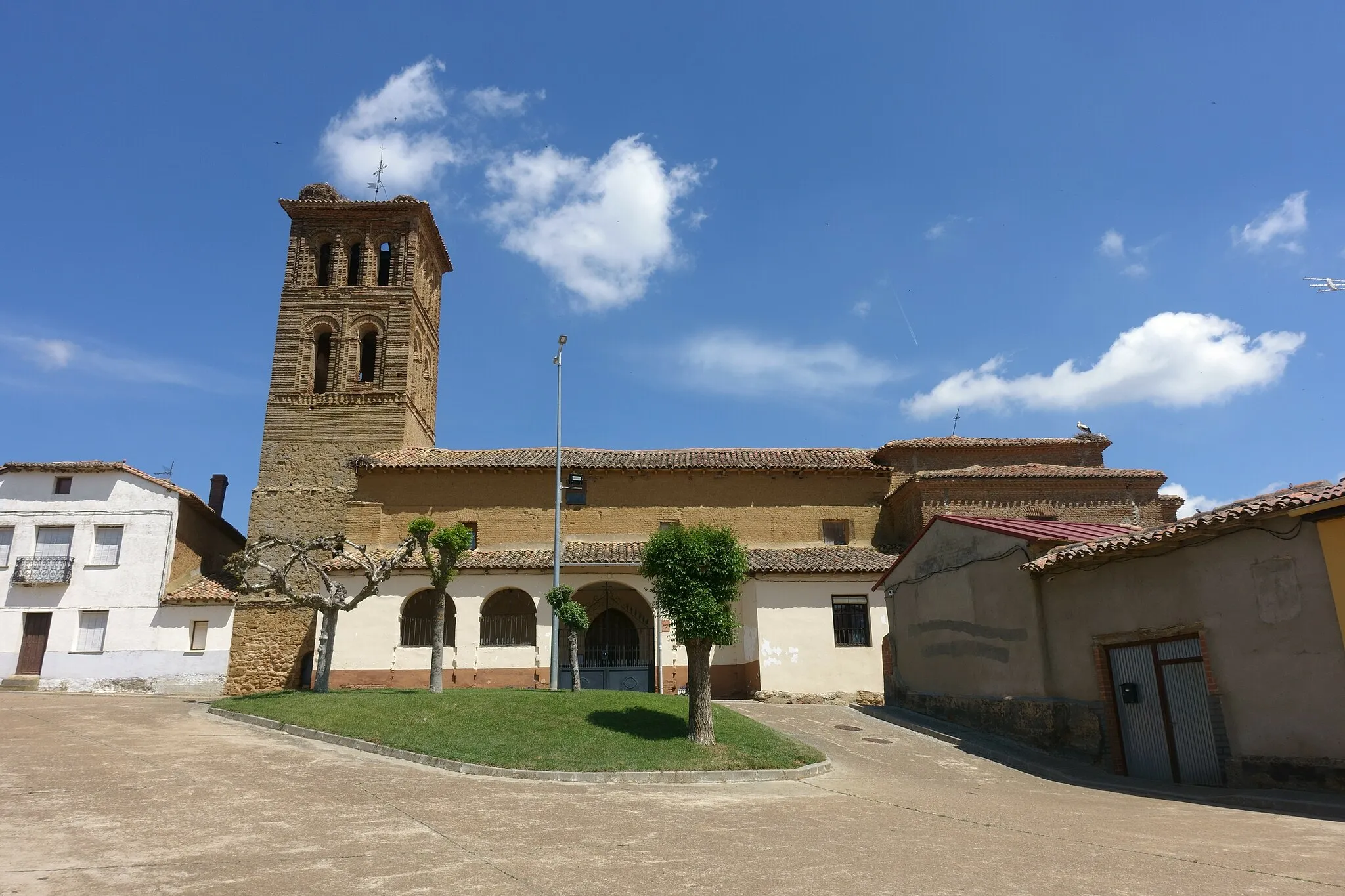 Photo showing: Iglesia de Santo Tomás Apóstol, Joarilla de las Matas (León, España).