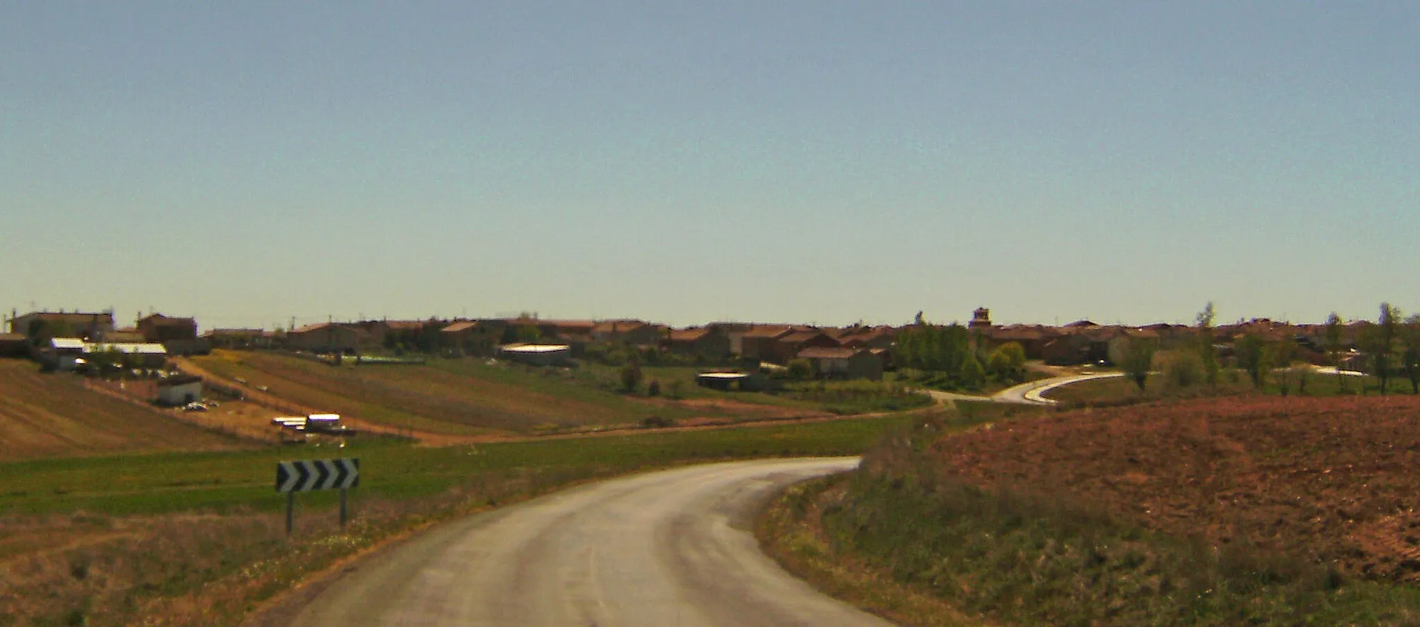 Photo showing: View of Calzadilla de los Hermanillos