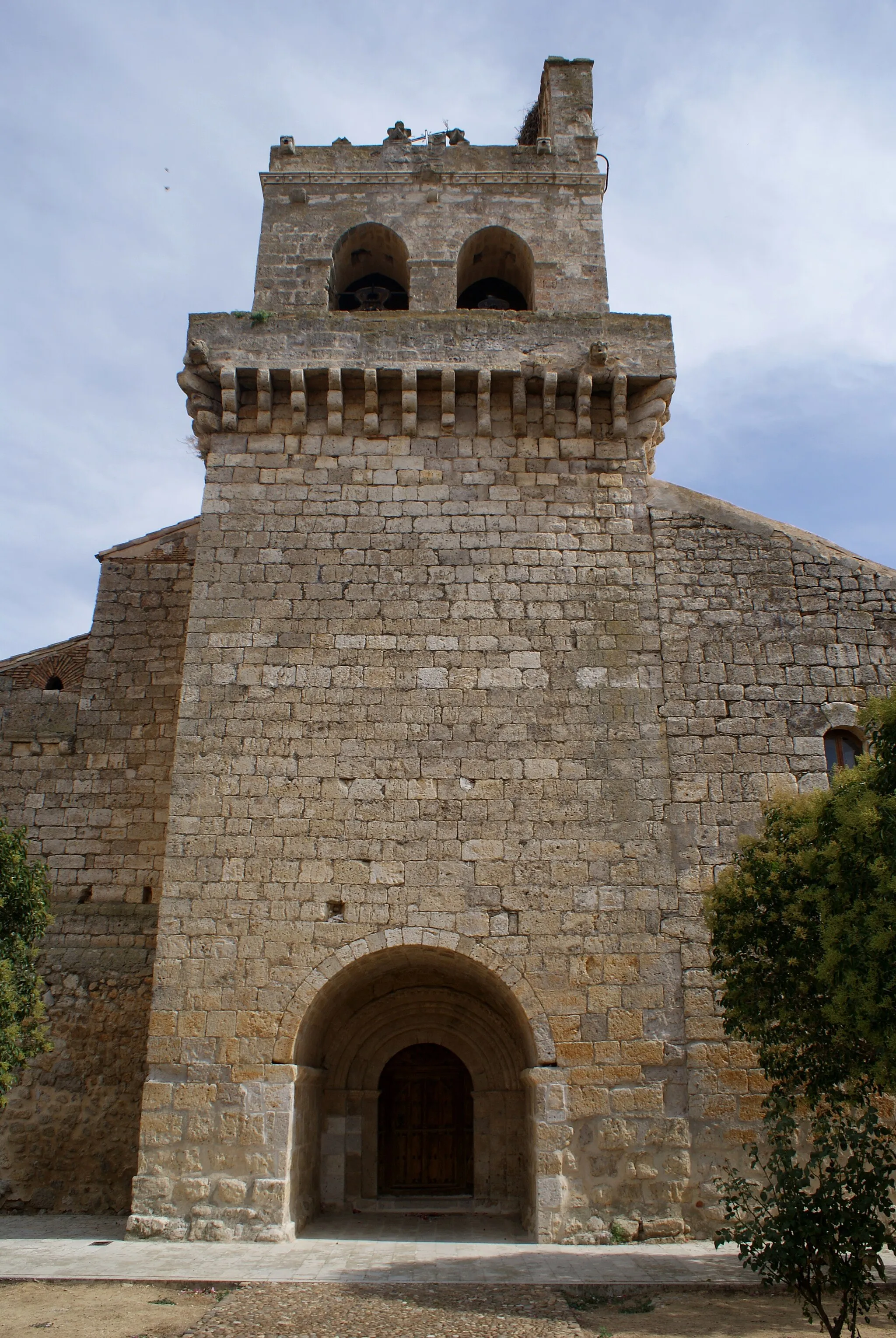Photo showing: Iglesia de Nuestra Señora del Tovar en Meneses de Campos, provincia de Palencia (España). Declarada Bien de Interés Cultural.