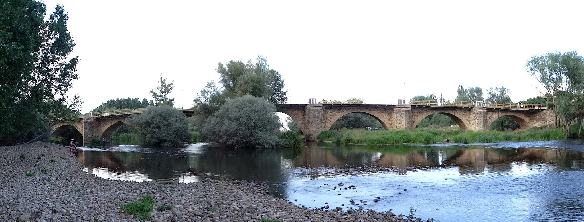 Photo showing: Puente sobre el río Órbigo