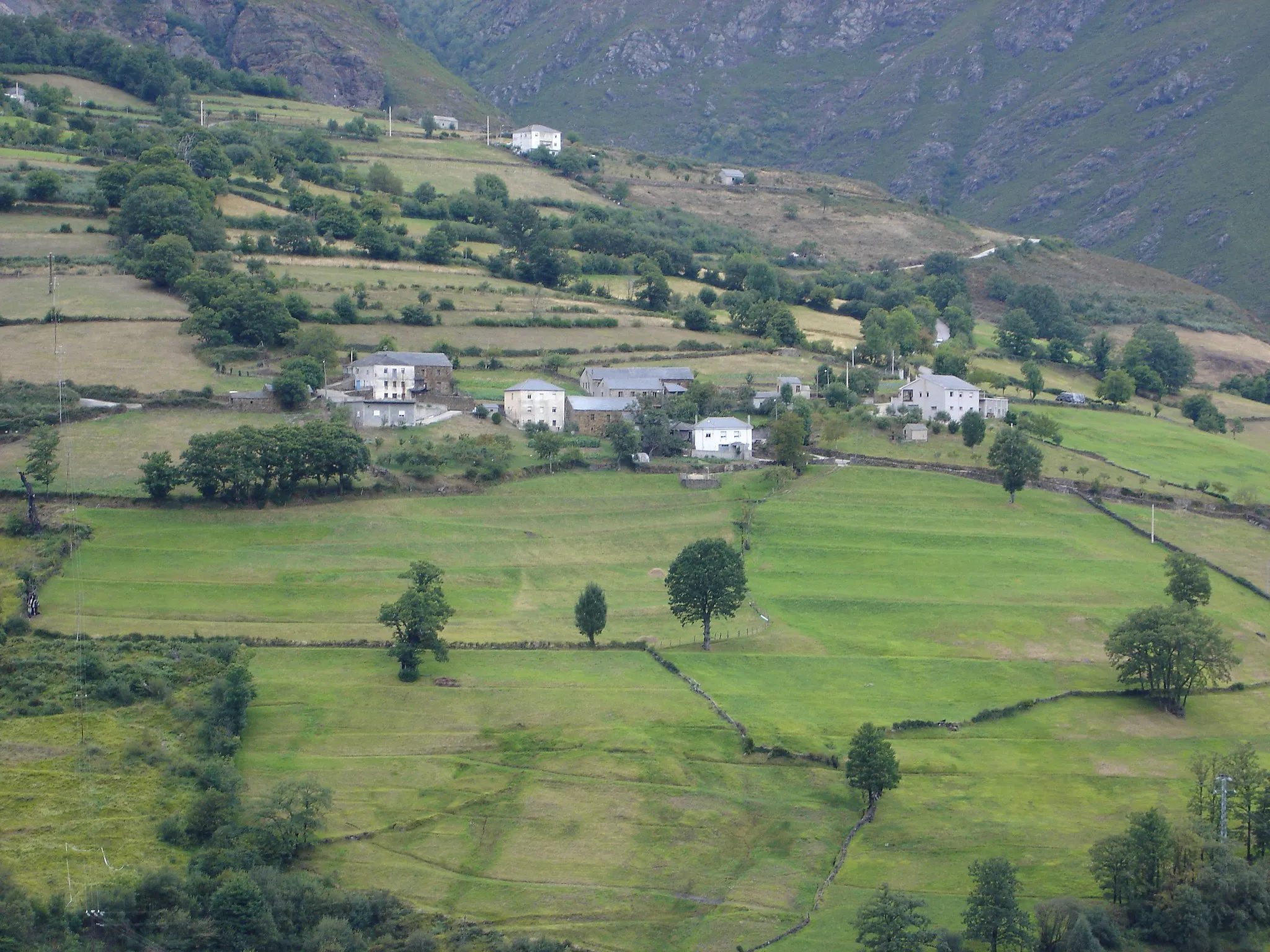 Photo showing: Panoramica del pueblo de Villares de abajo