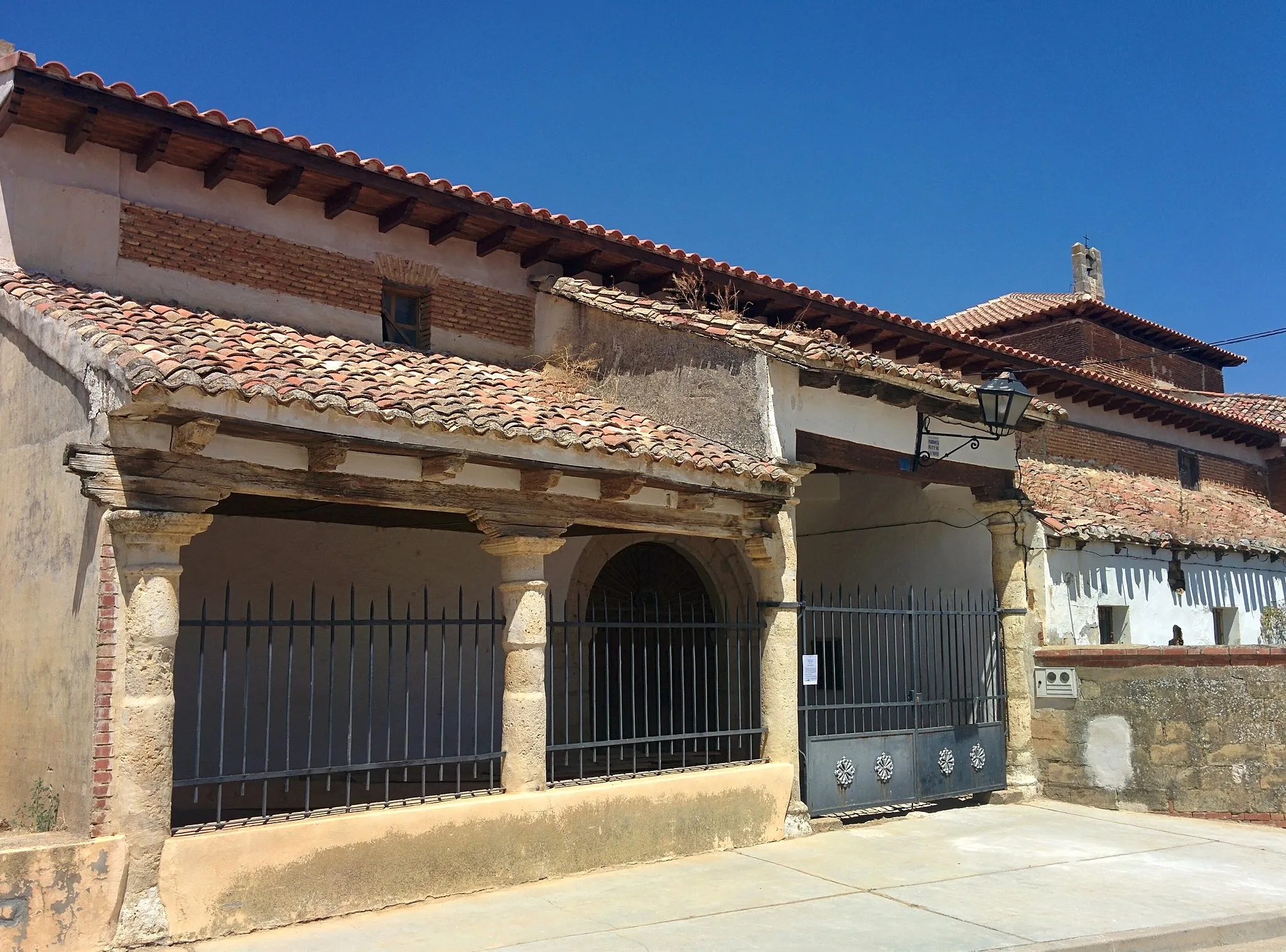 Photo showing: Iglesia de Nuestra Señora de las Nieves, en Villamuera de la Cueza (Palencia, España).