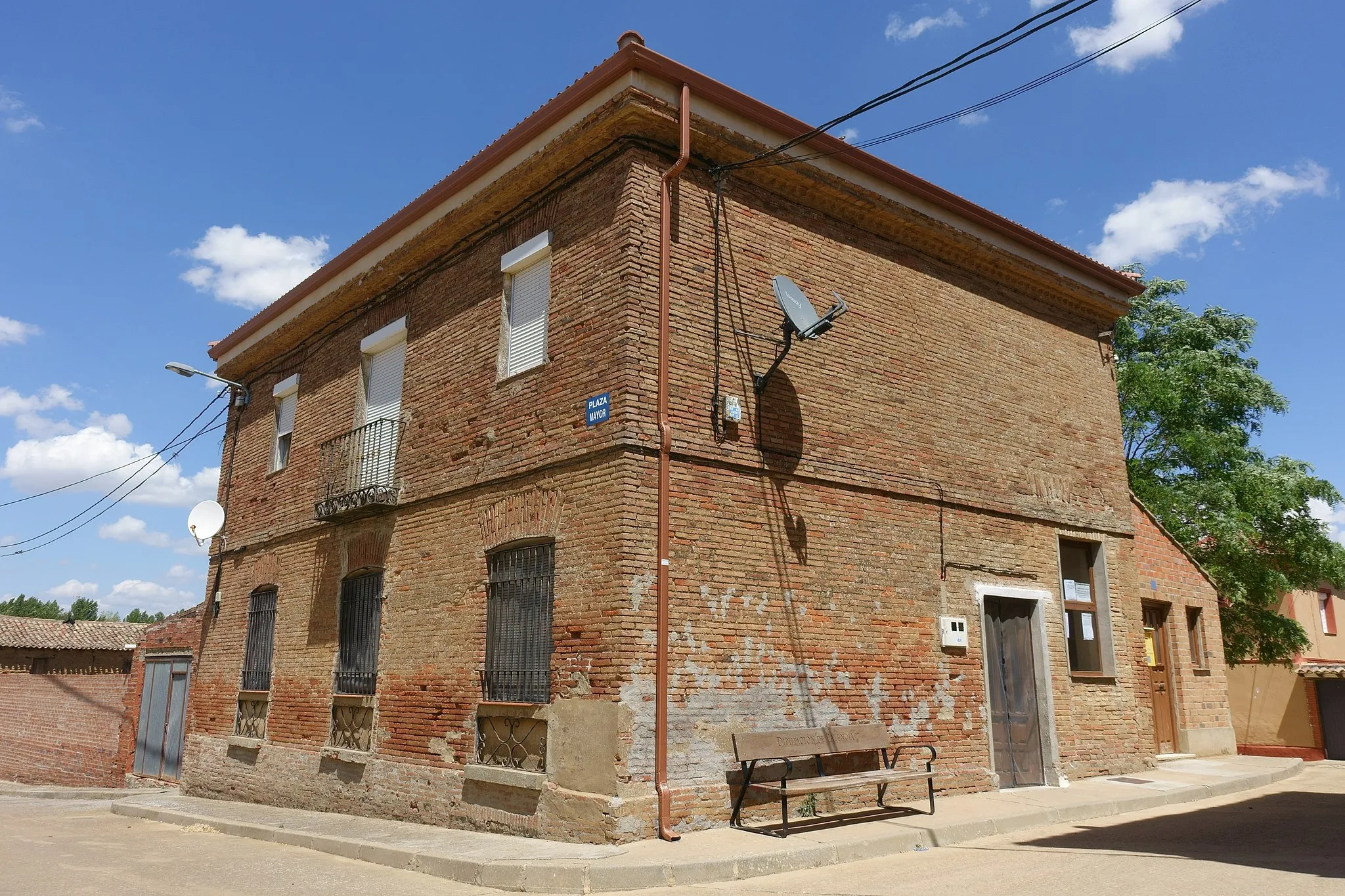 Photo showing: Casa consistorial de Cardeñosa de Volpejera (Palencia, España).