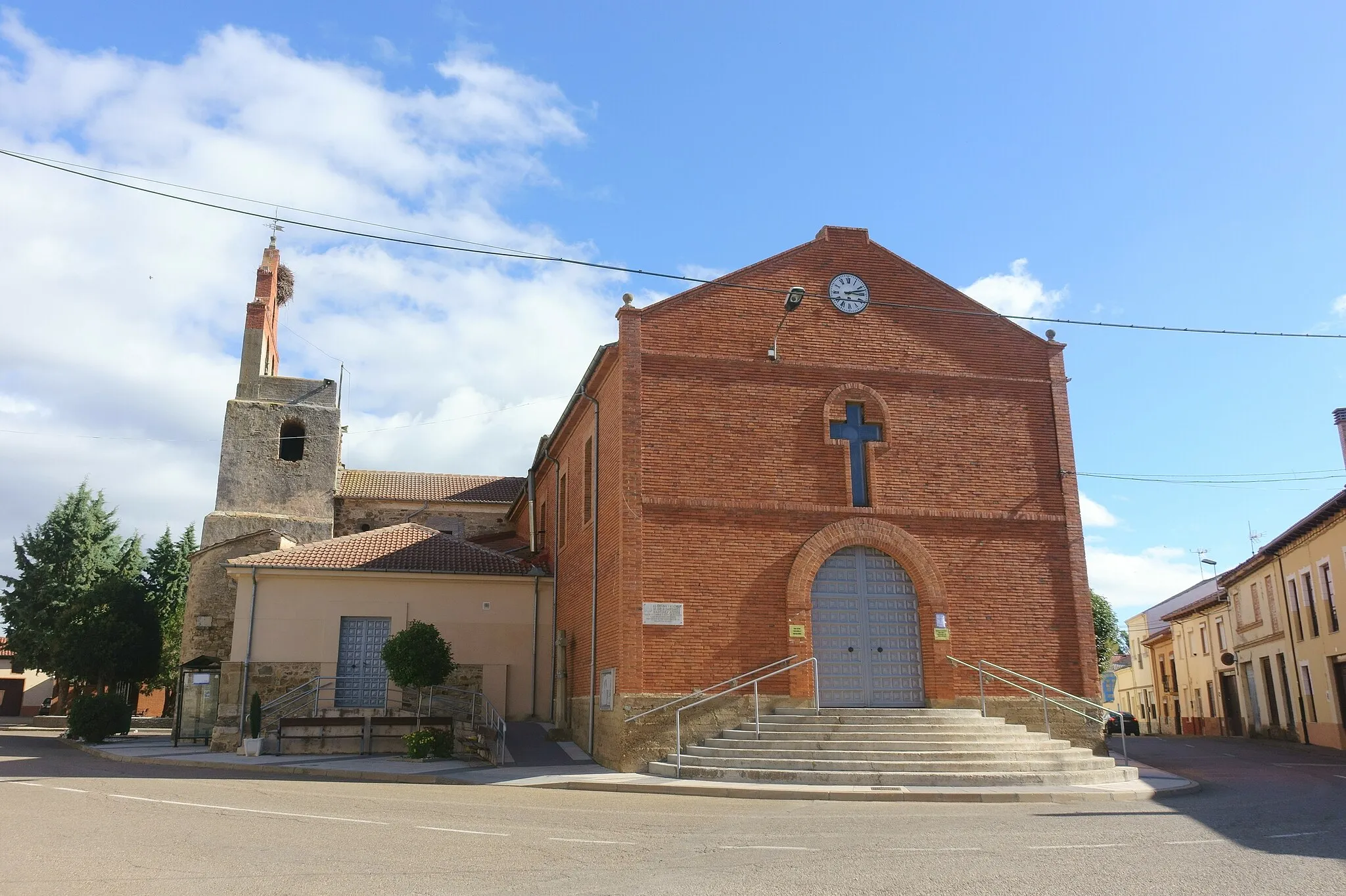 Photo showing: Iglesia de Santiago Apóstol, San Cristóbal de la Polantera (León, España).