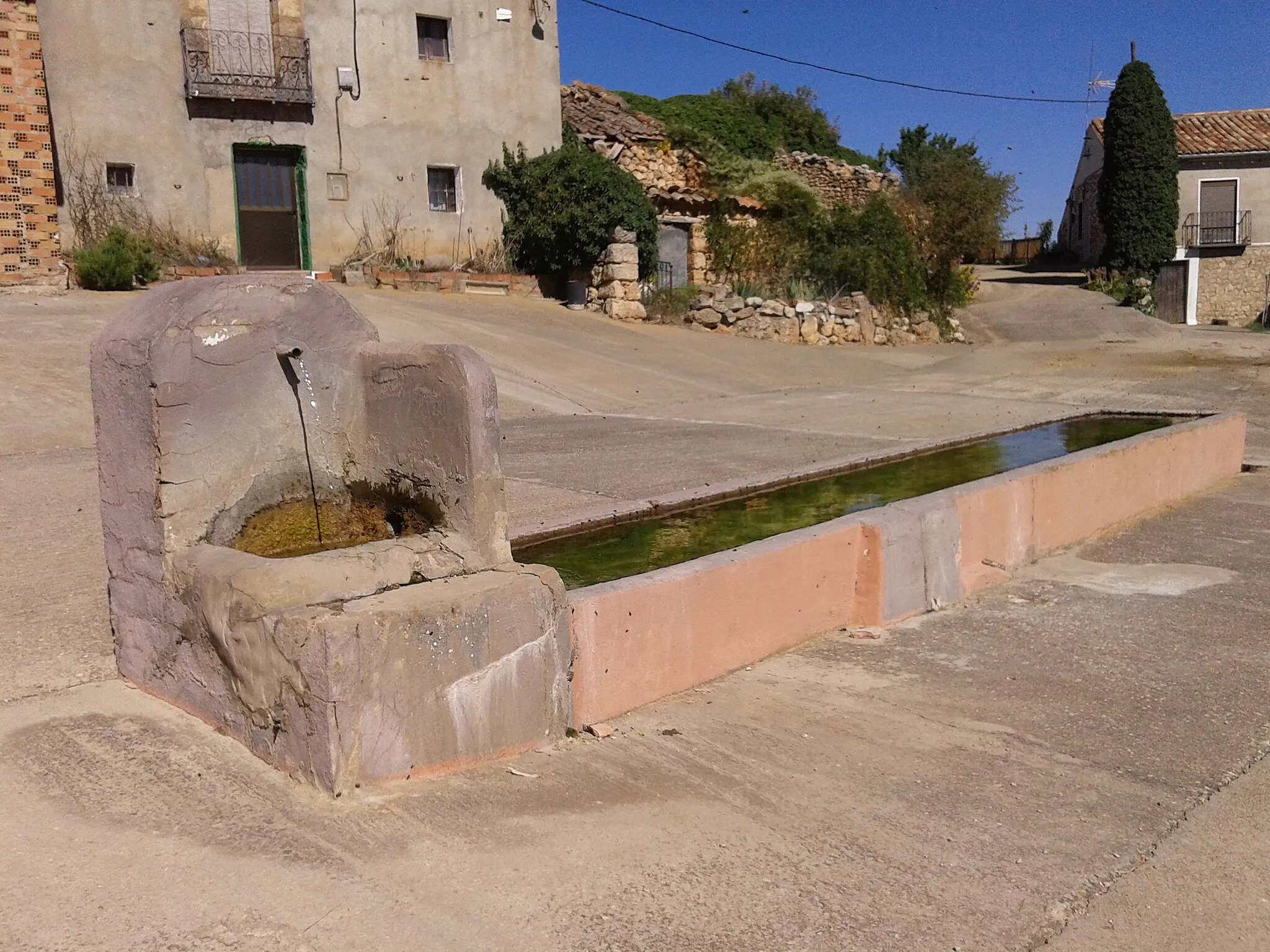 Photo showing: Jodra de Cardos. Fuente y Pilón.