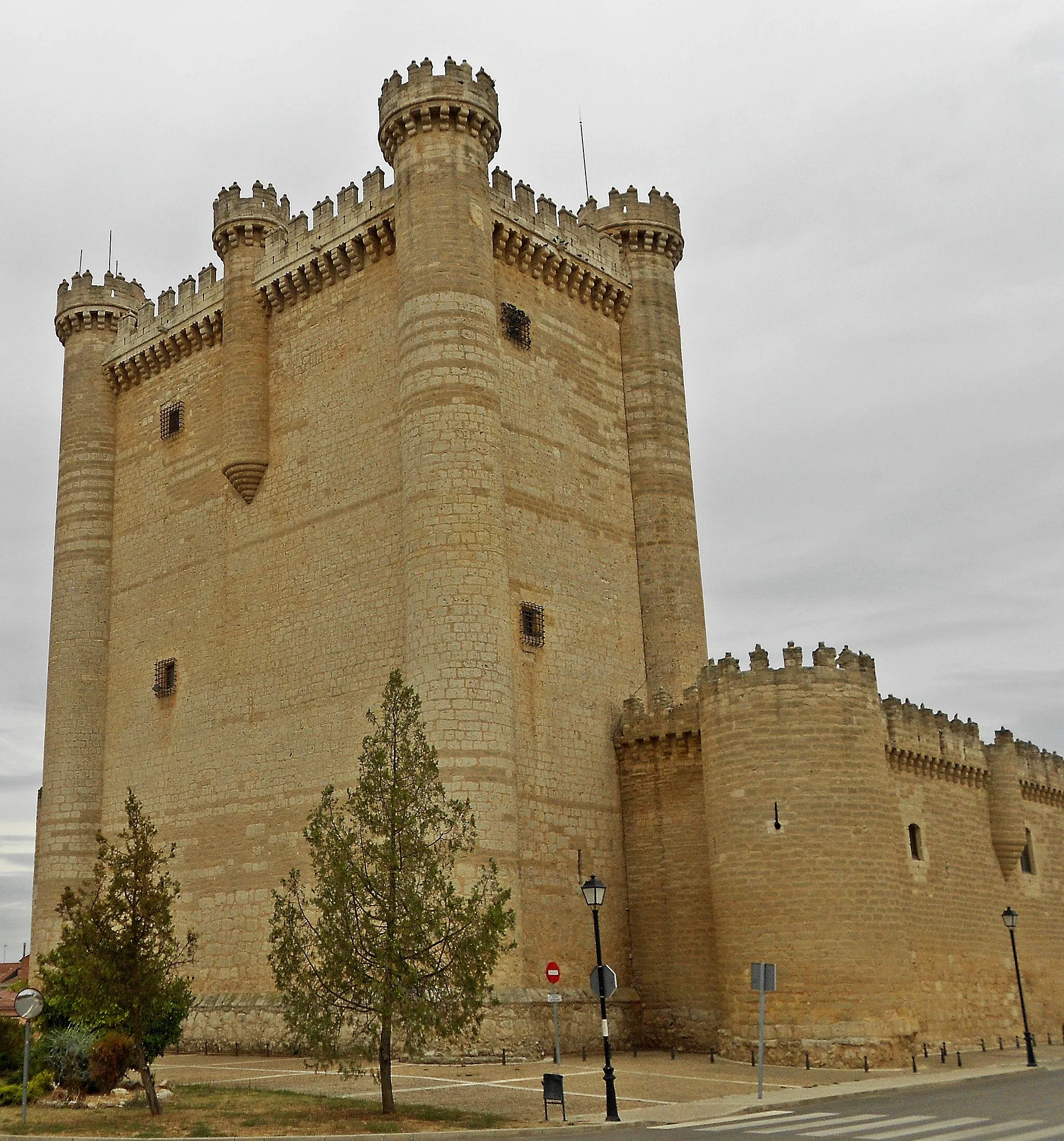 Photo showing: TORRE DEL HOMENAJE