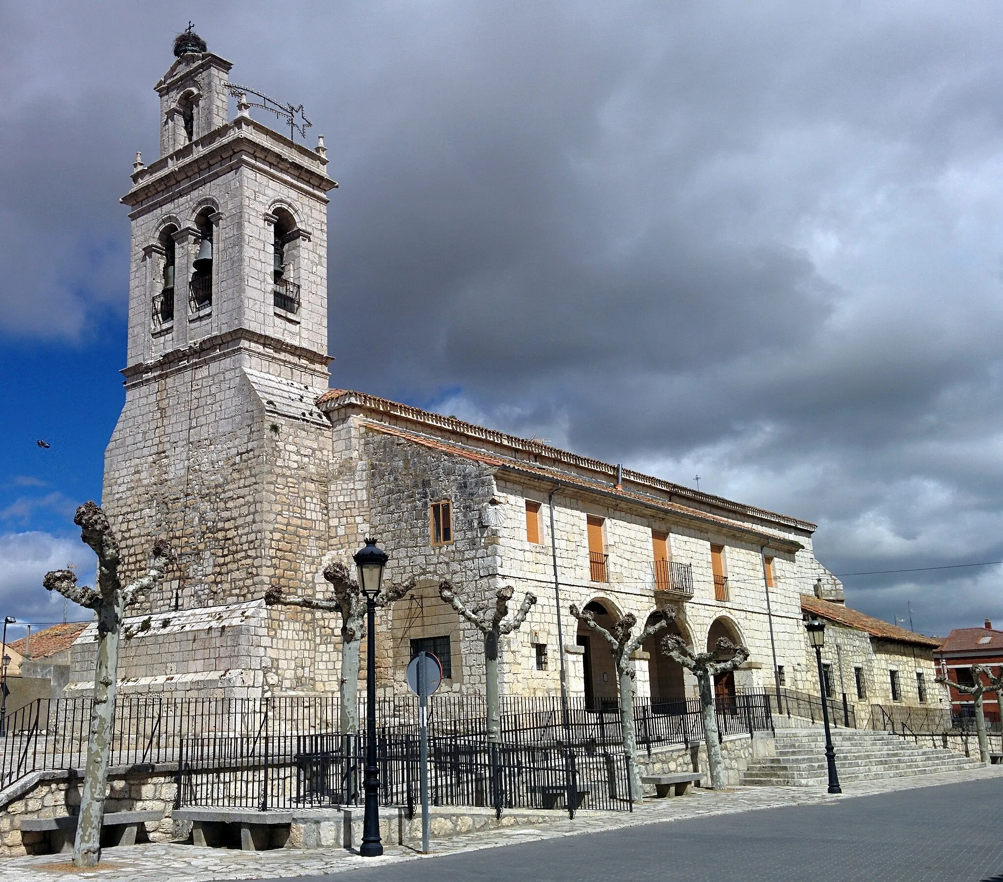 Photo showing: Church of Villanubla, Valladolid, Spain.