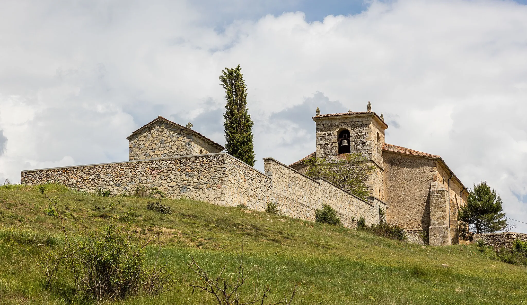 Photo showing: Church of the Natitivy, Vadillo, Soria, Spain