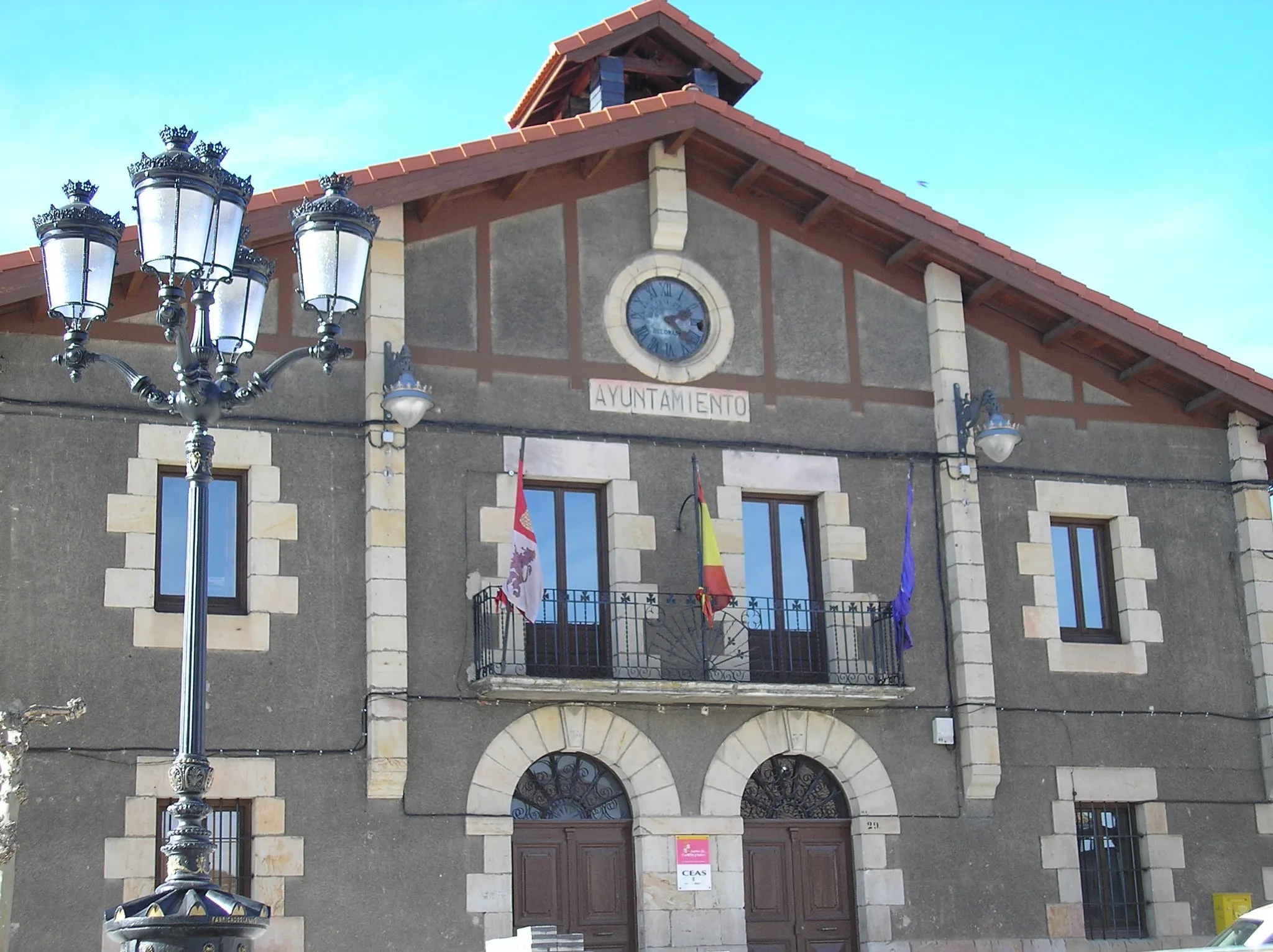 Photo showing: Ayuntamiento de Navaleno

Taken by Valdoria