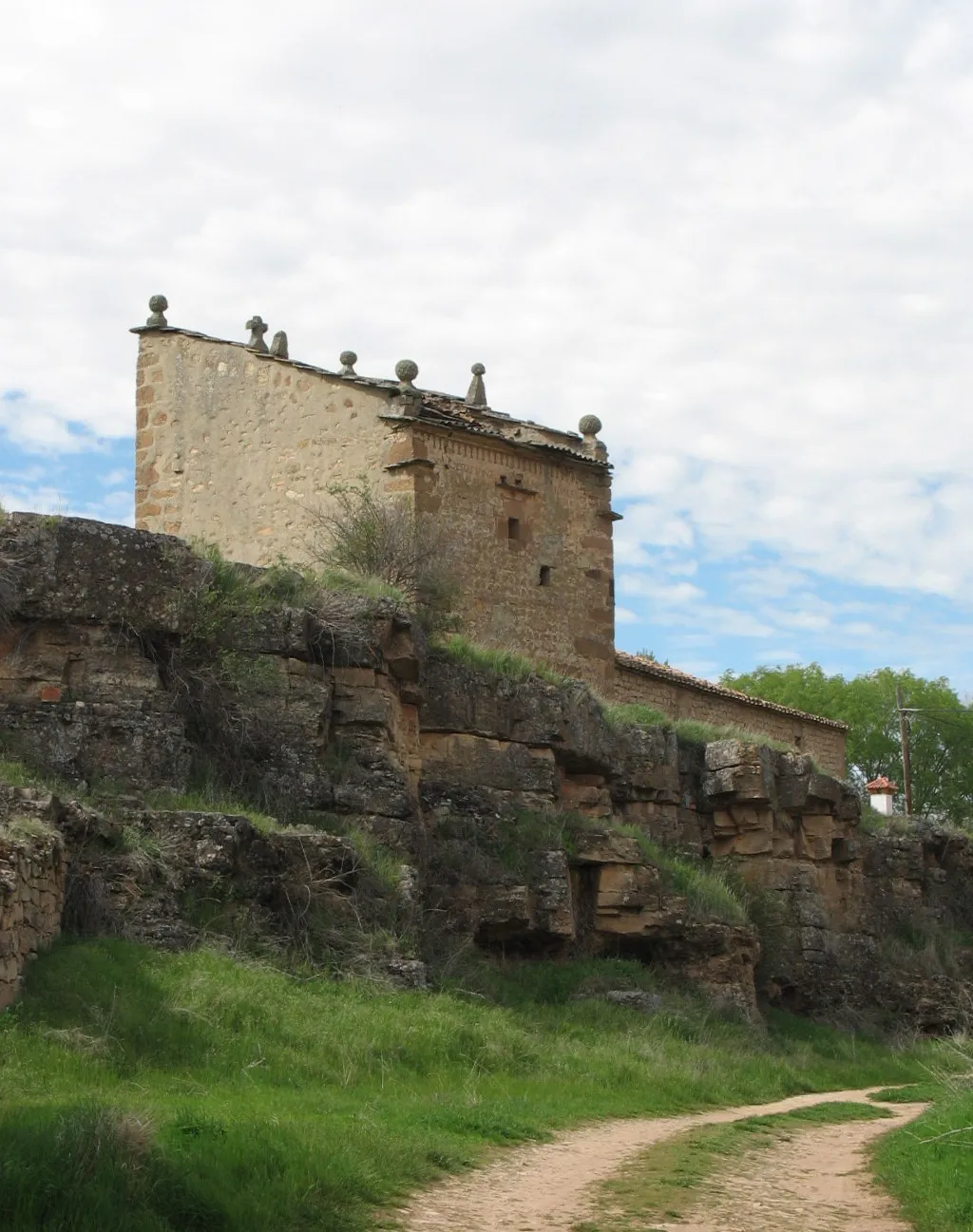 Photo showing: Old dovecote in Yelo (Soria, Spain)