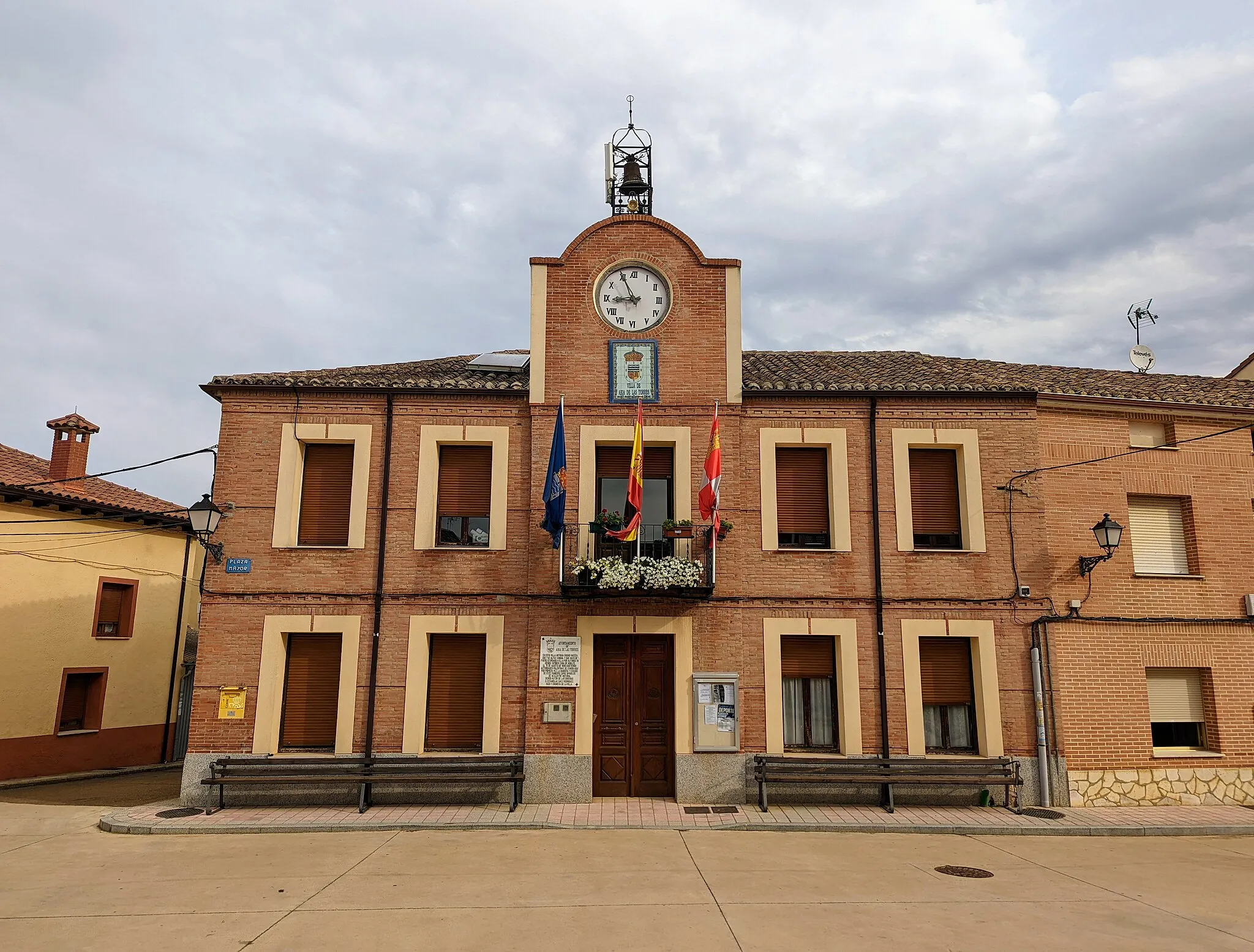 Photo showing: Casa consistorial de Abia de las Torres (Palencia, España).