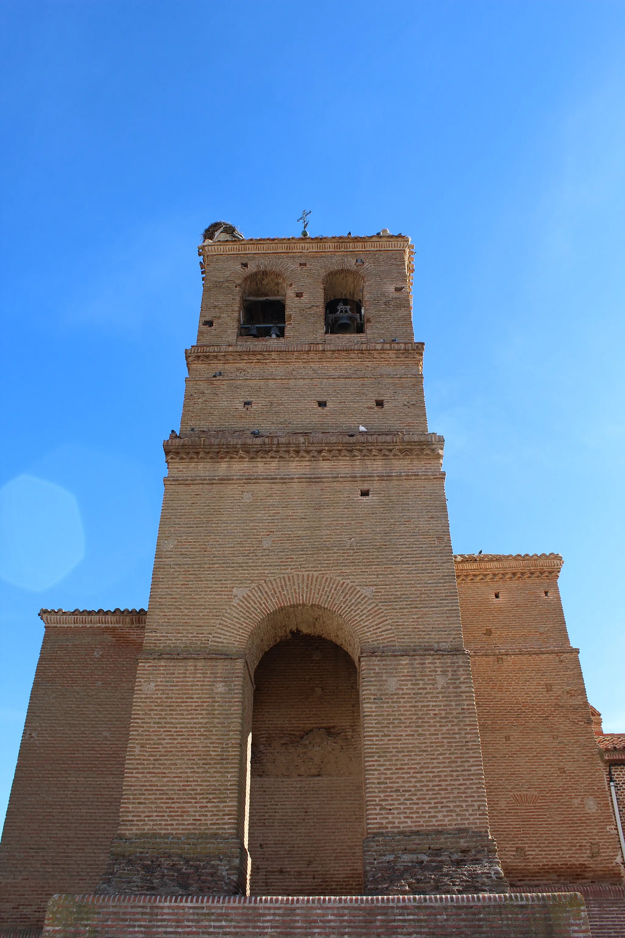 Photo showing: Campanario de la Iglesia de San Nicolas de Bari del siglo XVIII, situada en la localidad de Pollos.