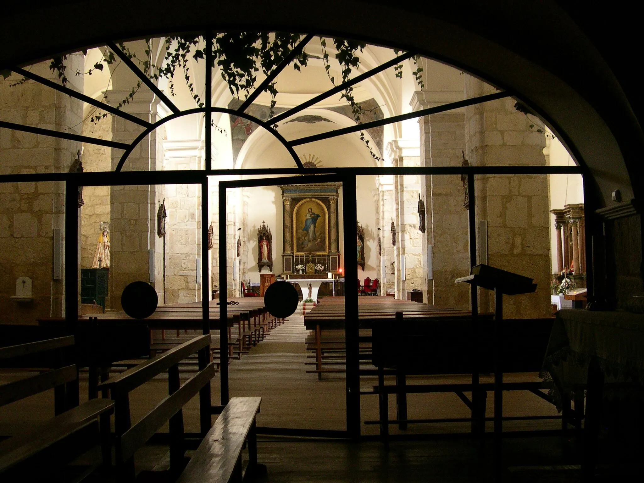 Photo showing: interior desde el soto coro de la iglesia de la Imnaculada Concepción, San Pedro de Latarce, Valladolid