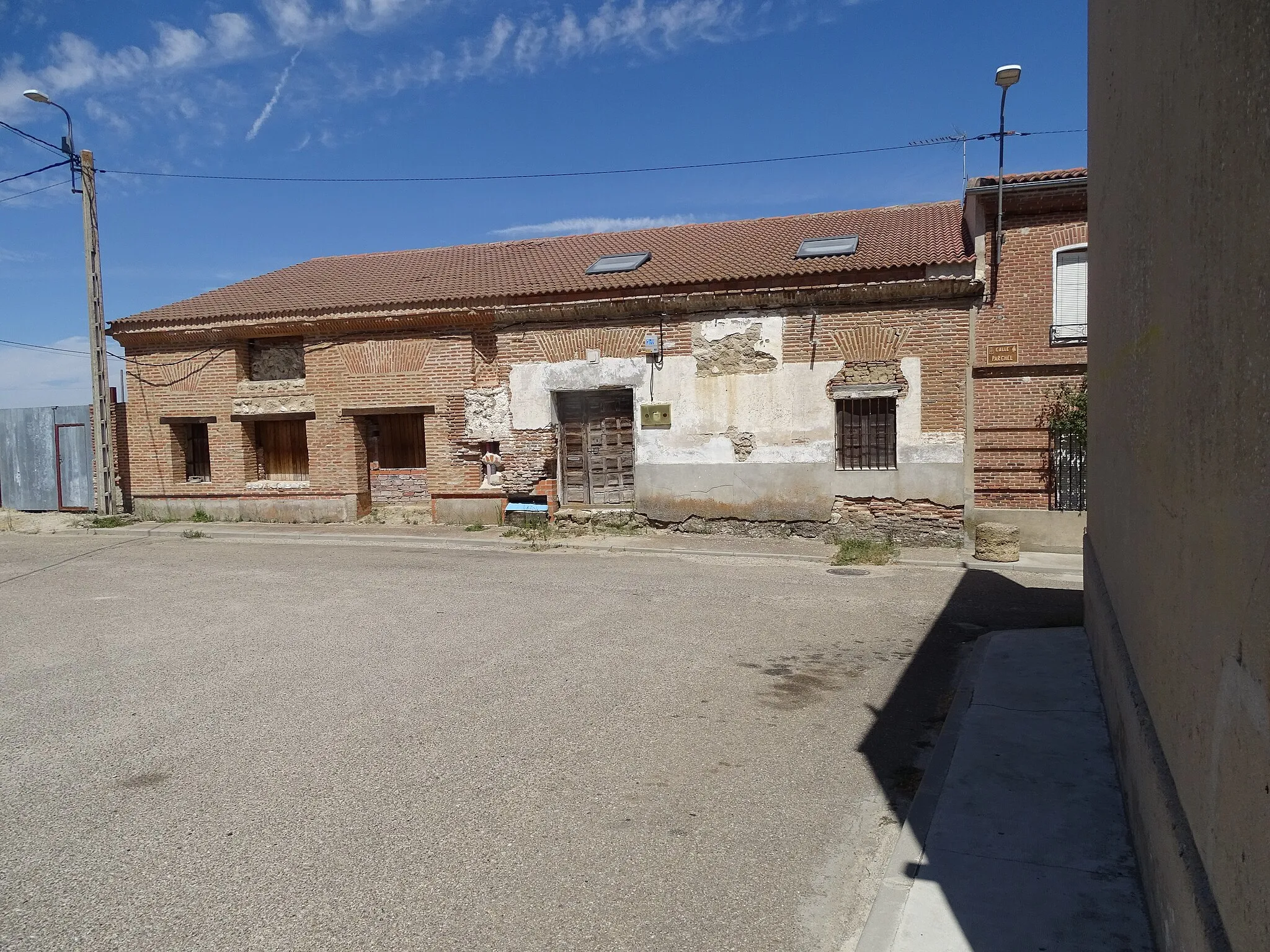 Photo showing: Calabazas, localidad o arrabal de Olmedo (Valladolid, España). Arquitectua popular.