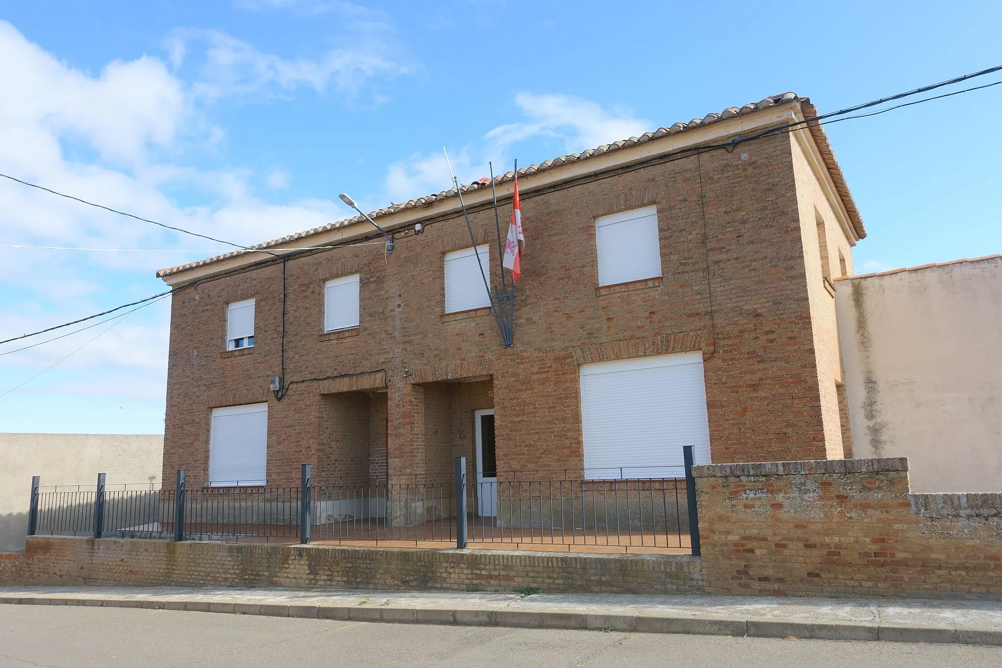 Photo showing: Casa consistorial de Castrobol (Valladolid, España).