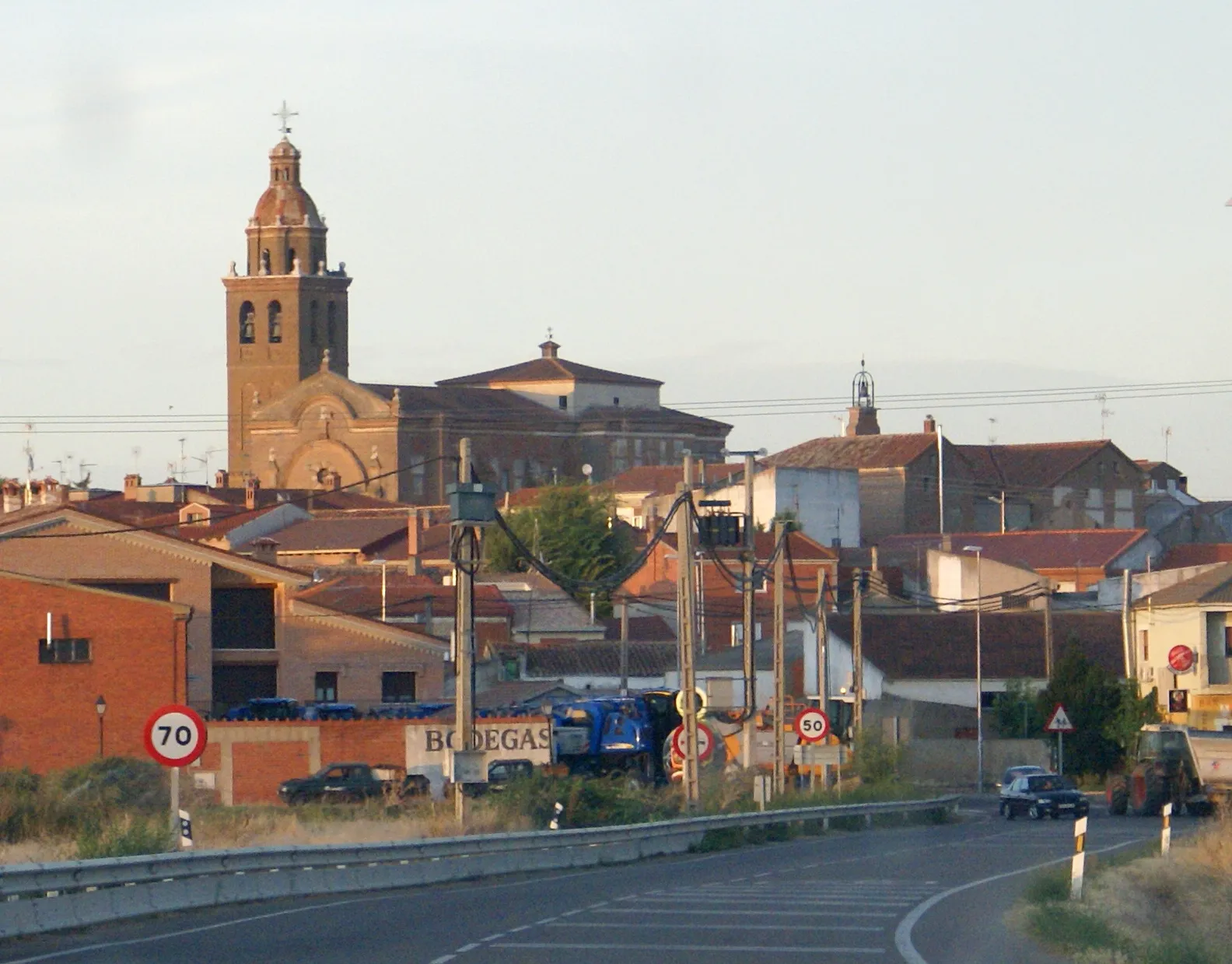 Photo showing: View of Serrada, Valladolid, Spain.