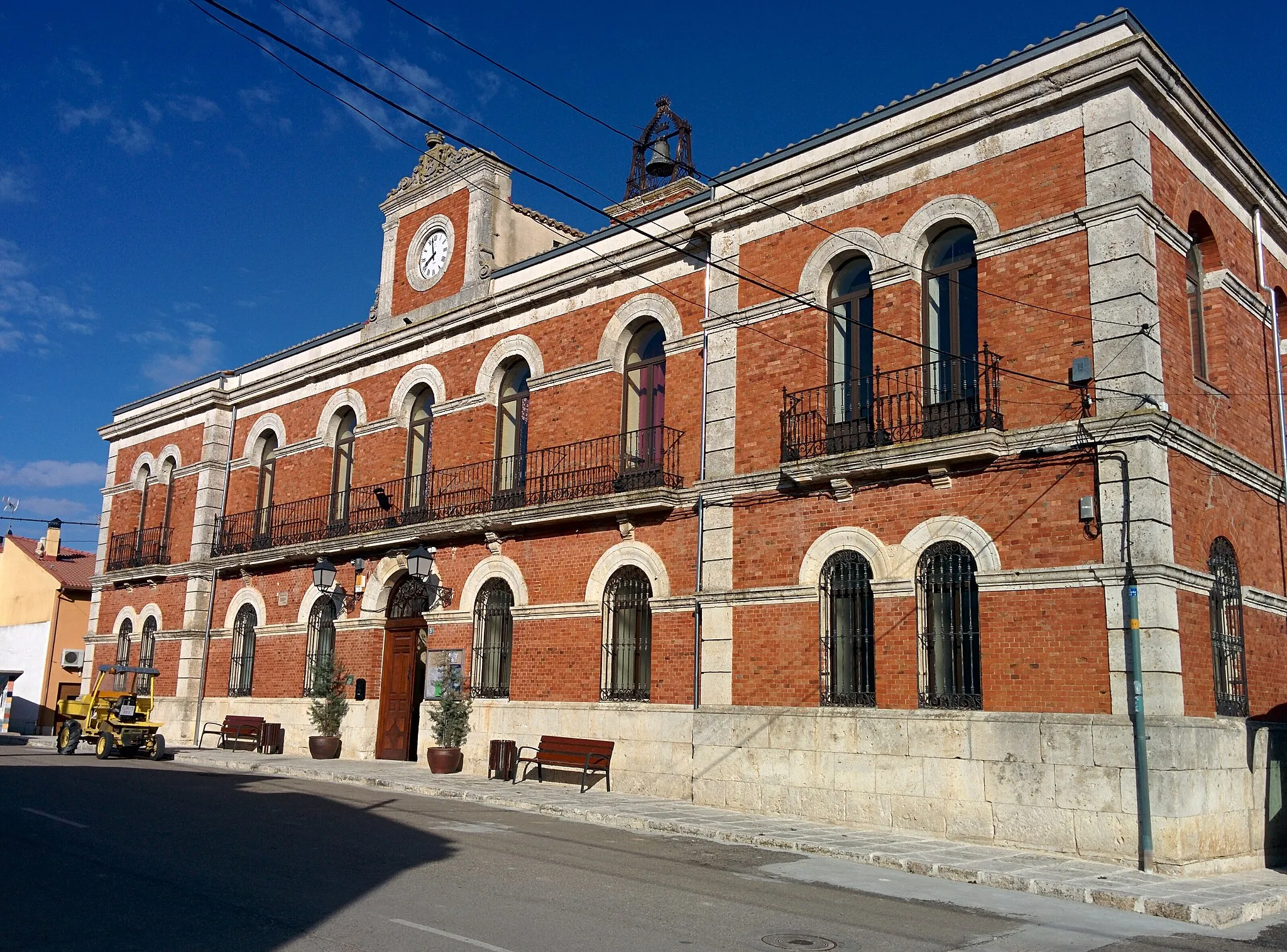 Photo showing: Ayuntamiento de Esguevillas de Esgueva (Valladolid, España).