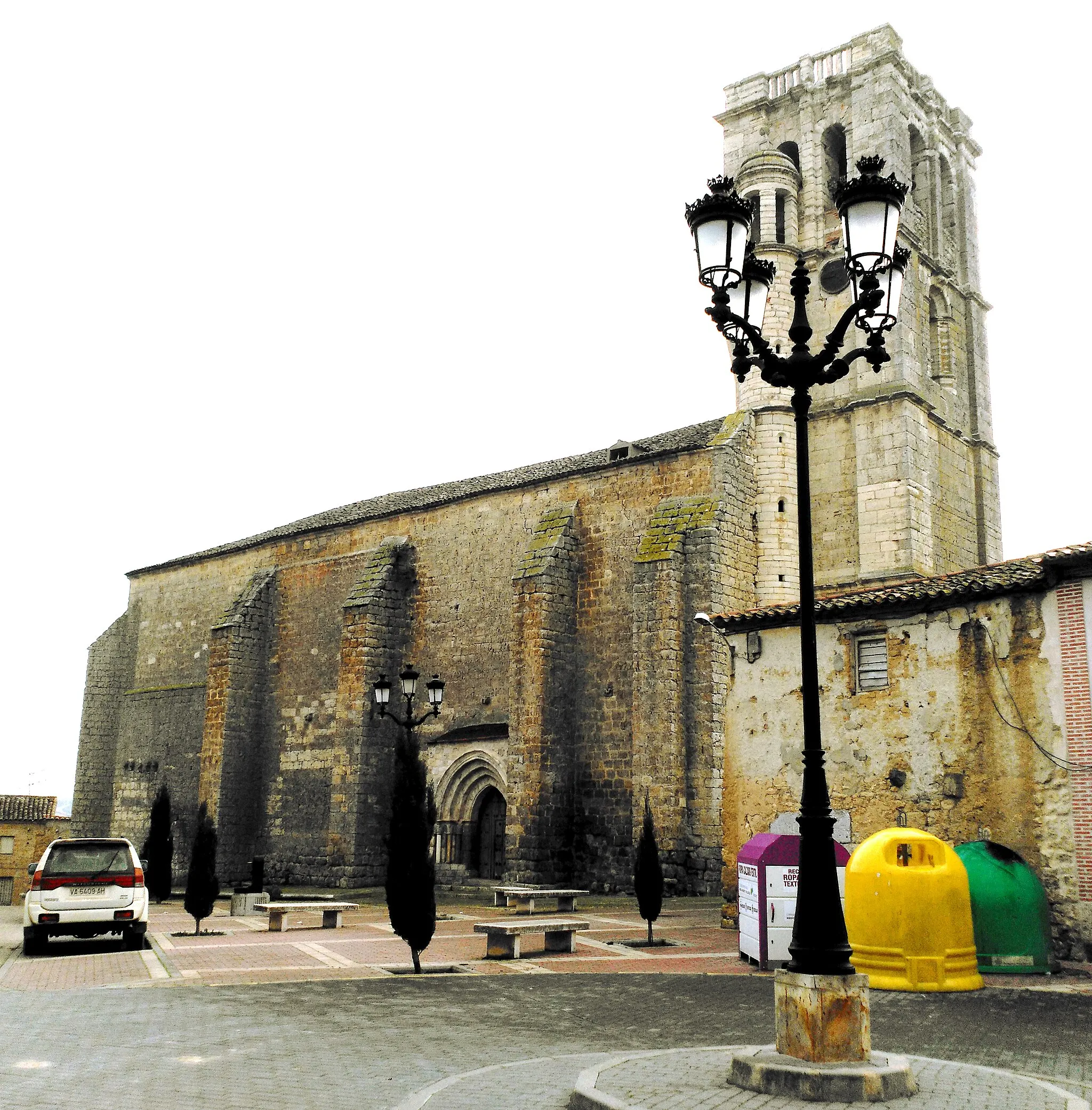 Photo showing: Iglesia parroquial de San Vicente Mártir en Valdenebro de los Valles (Valladolid), vista frontal.