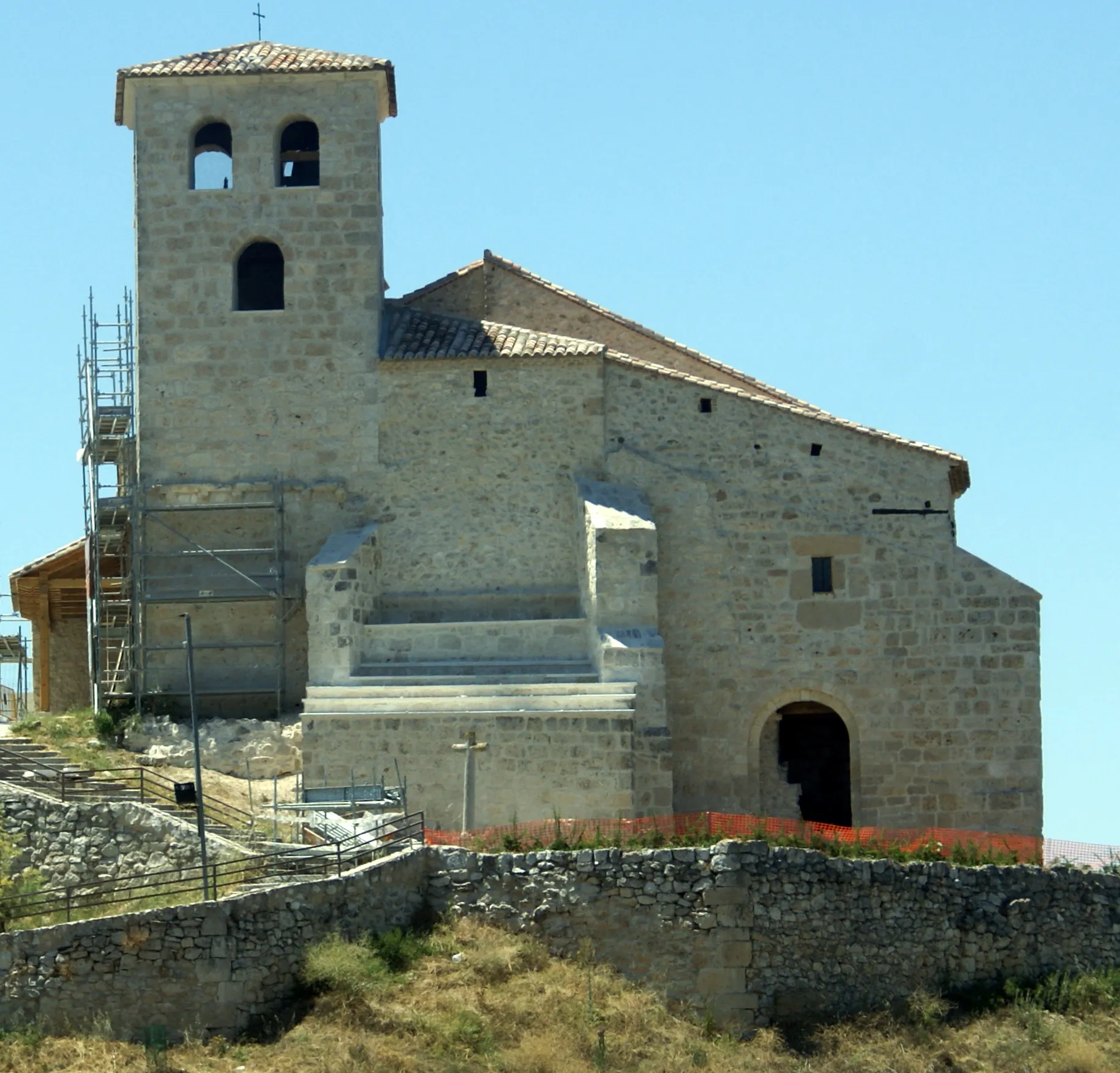 Photo showing: Church of Saint Bartholomew in Fompedraza, Valladolid, Spain.