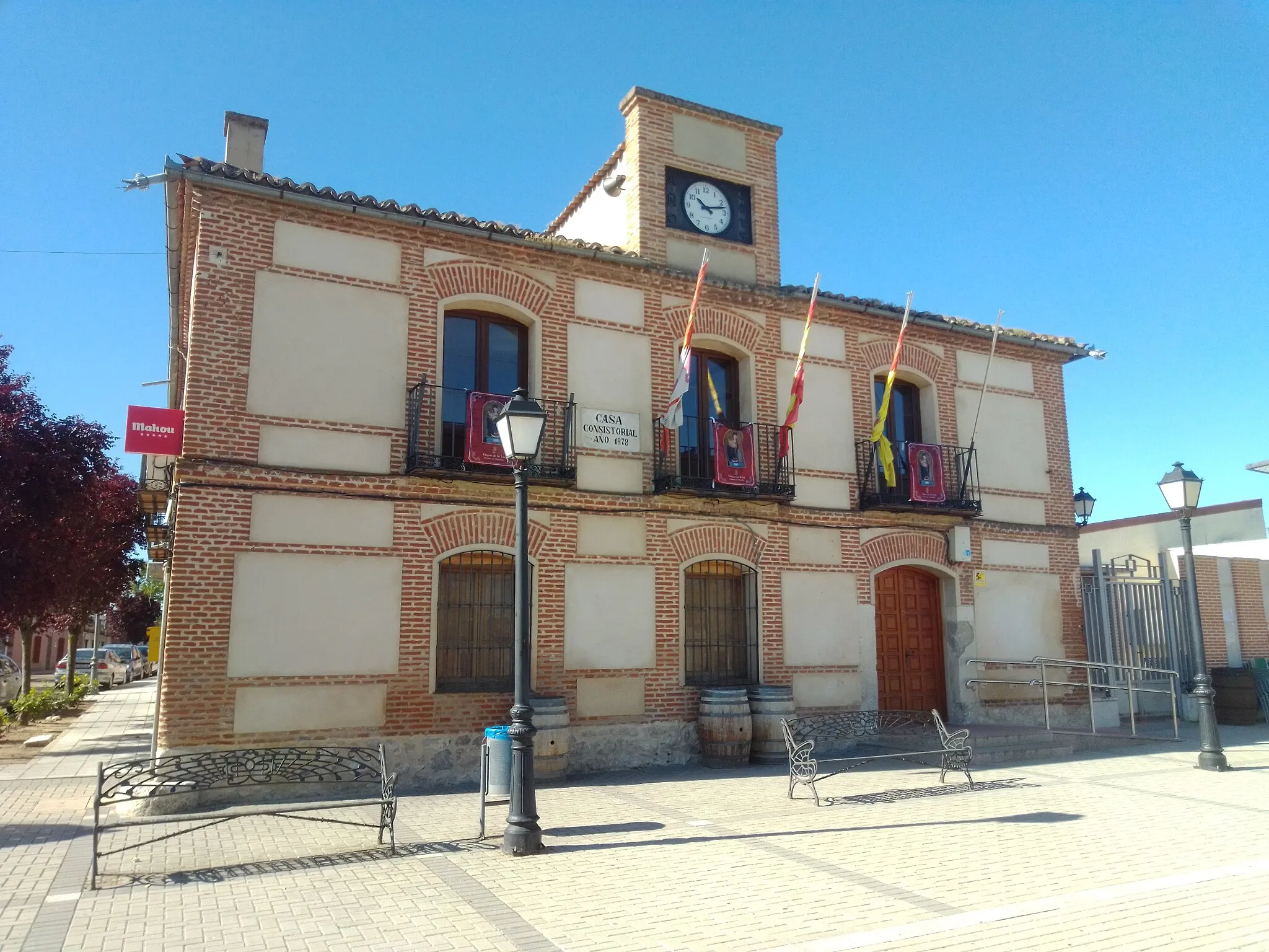 Photo showing: Ruta por uno de los Senderos Homologados de la provincia de Valladolid.

Ayuntamiento