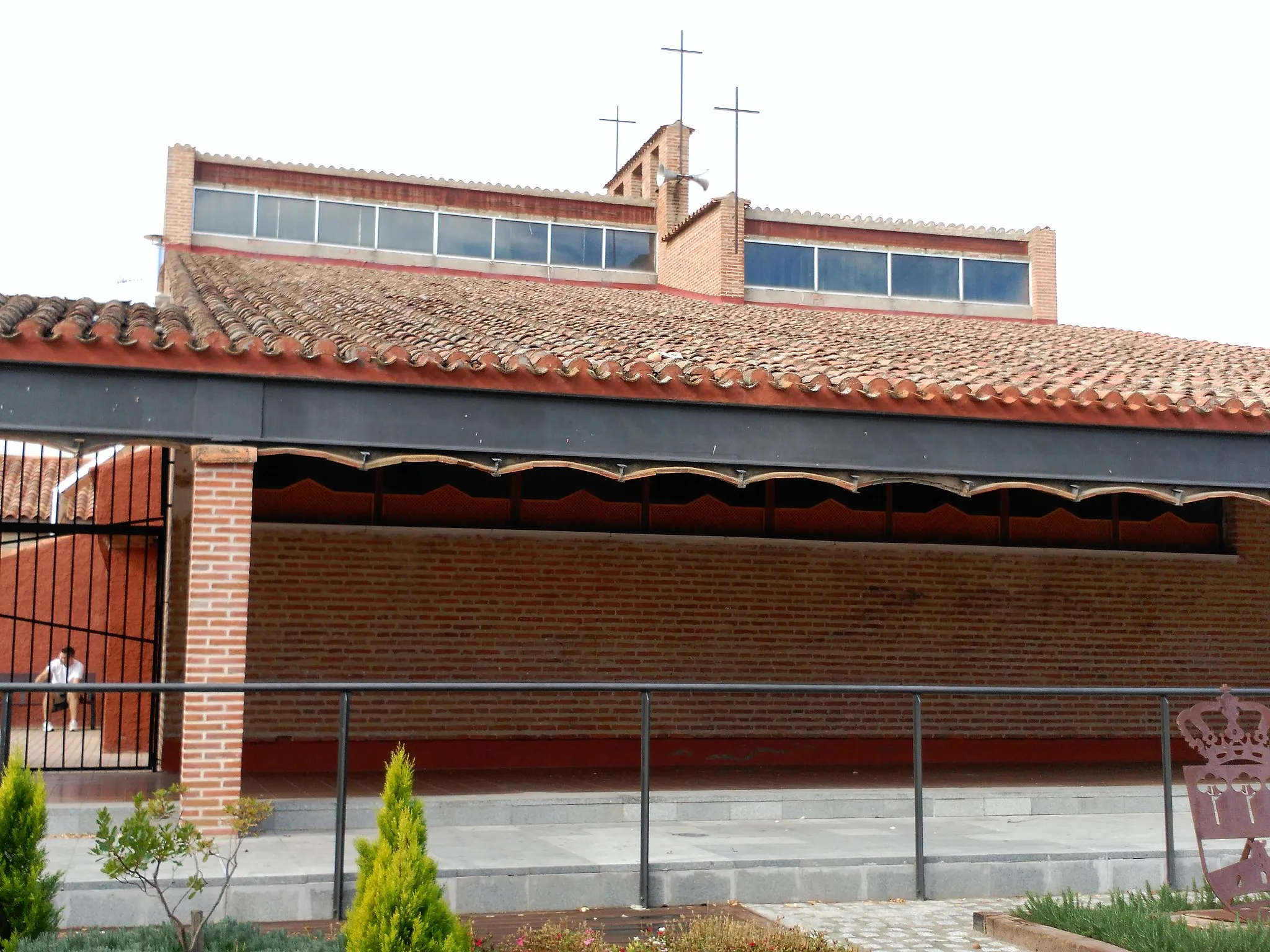 Photo showing: Parroquia de Nuestra Señora de las Nieves, en Viana de Cega (Valladolid).