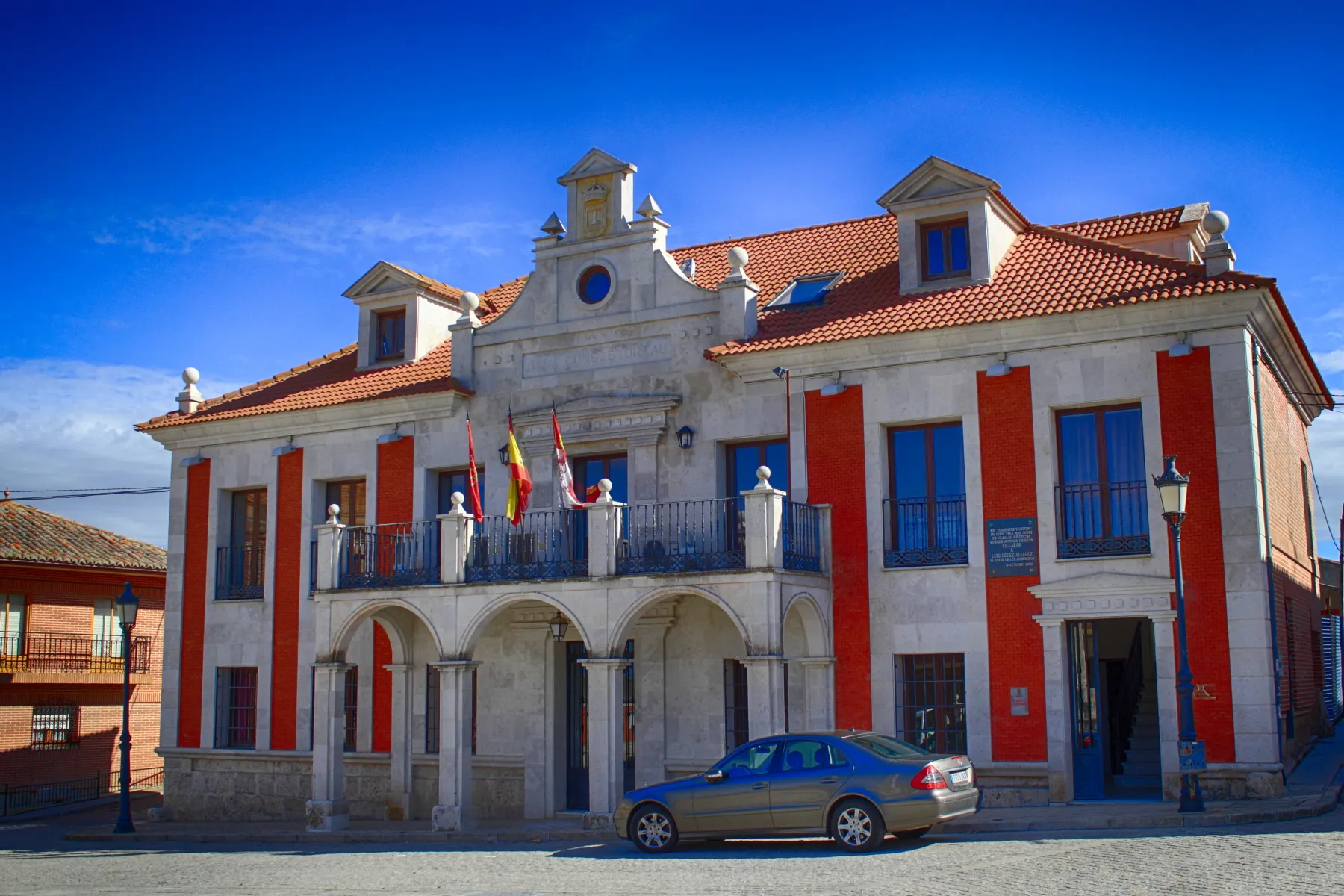 Photo showing: Ayuntamiento
Villalar de los Comuneros
Provincia de Valladolid
Castilla y León

España