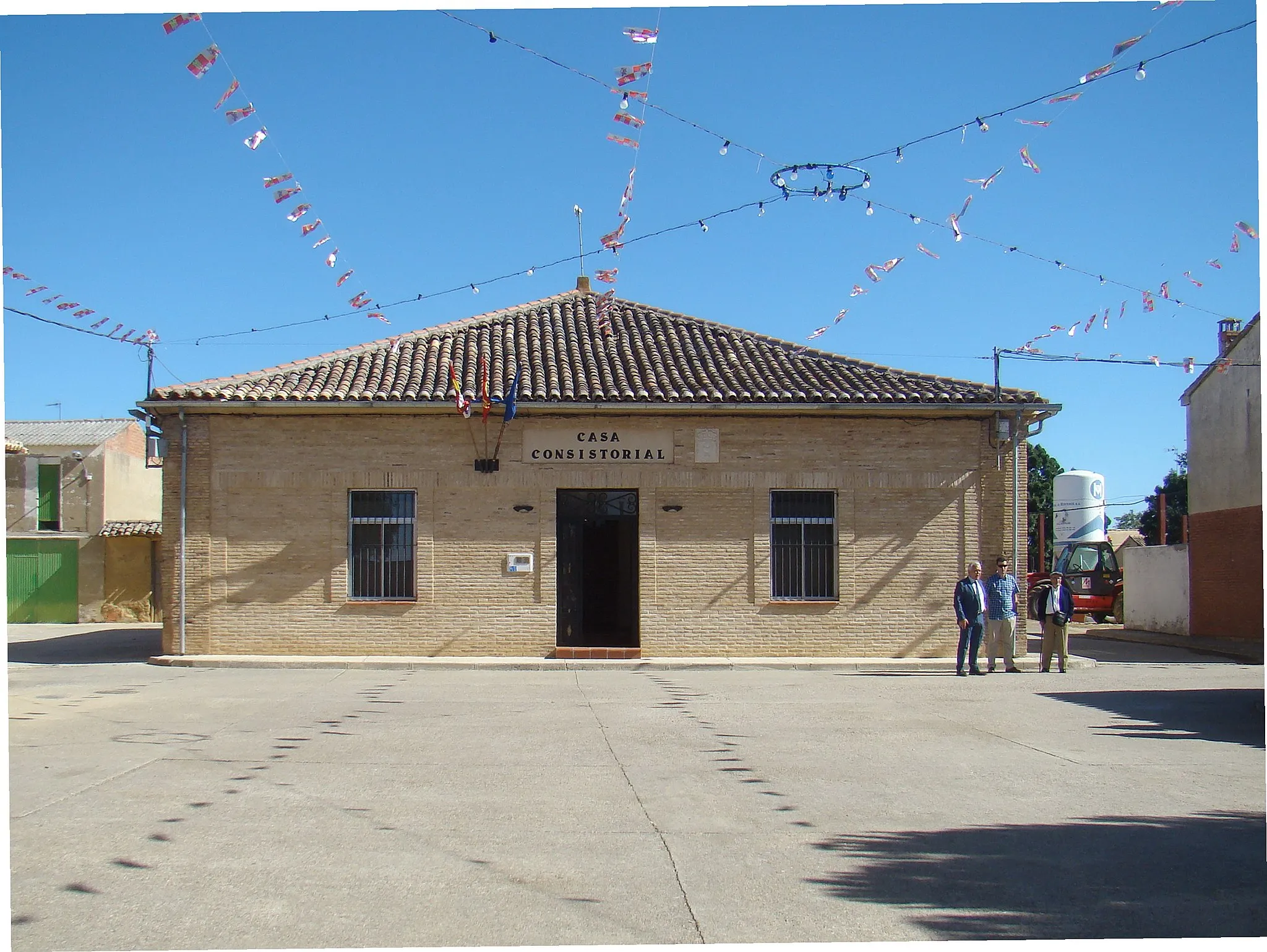 Photo showing: Villafrades de Campos, municipality of Valladolid, Spain. Town Hall House.