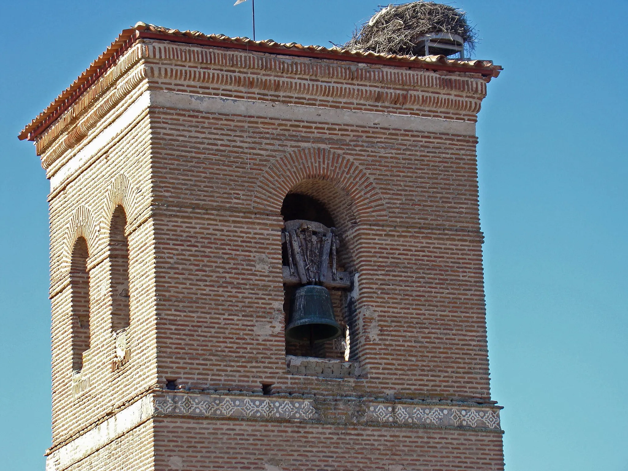 Photo showing: Moraleja de las Panaderas en la provincia de Valladolid, España. Campanario de la torre de la iglesia de San Boal.