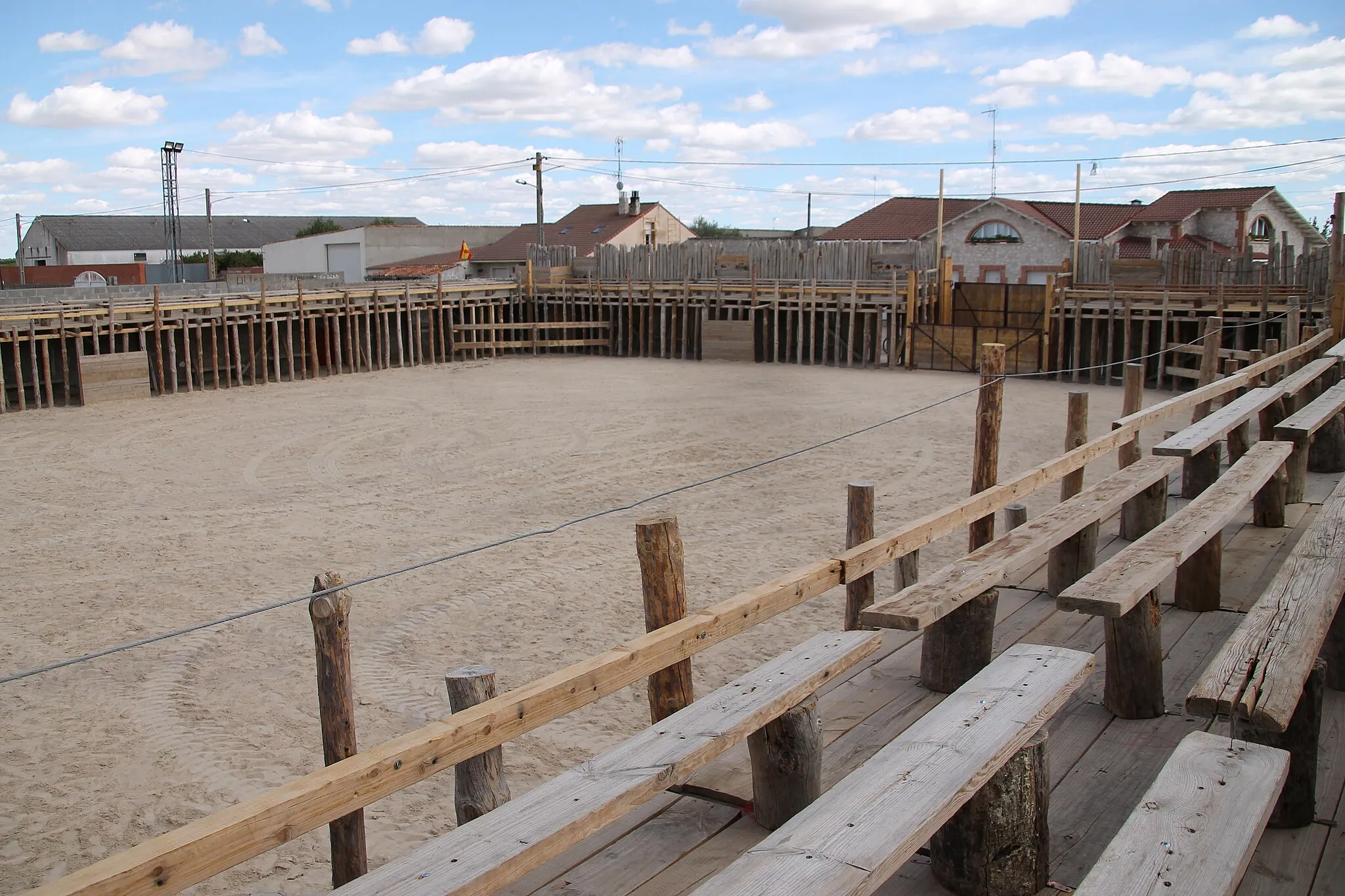 Photo showing: Plaza de Palos de Montemayor de Pililla