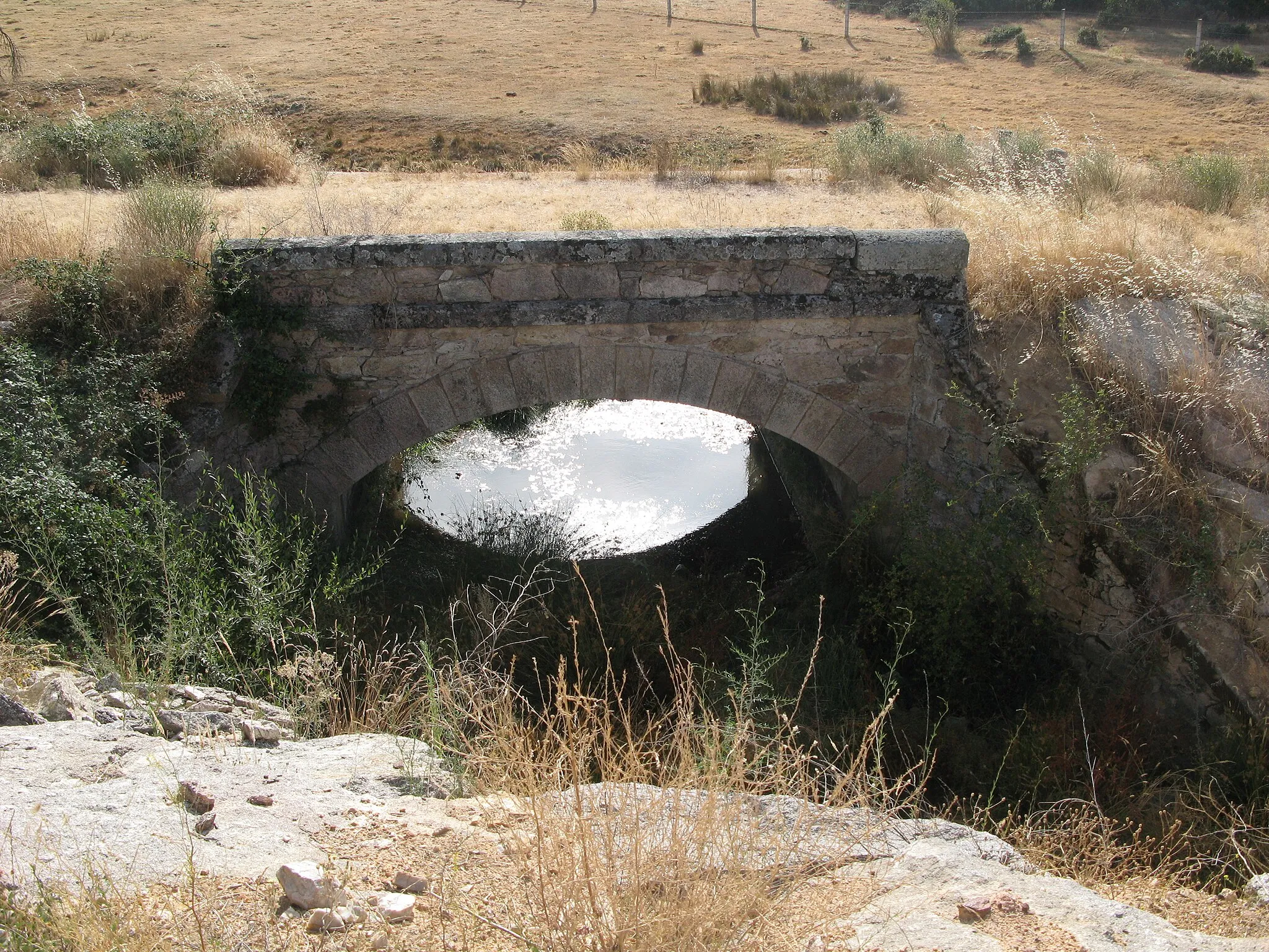 Photo showing: Rivera del Asmesnal, junto al castillo del Asmesnal