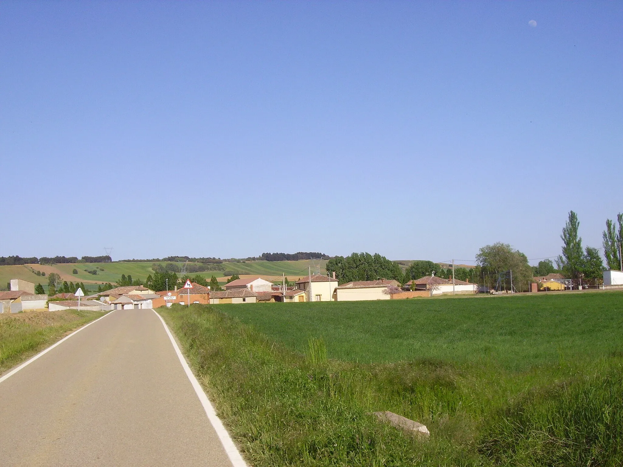 Photo showing: Entrada a Quintanilla de Onsoña