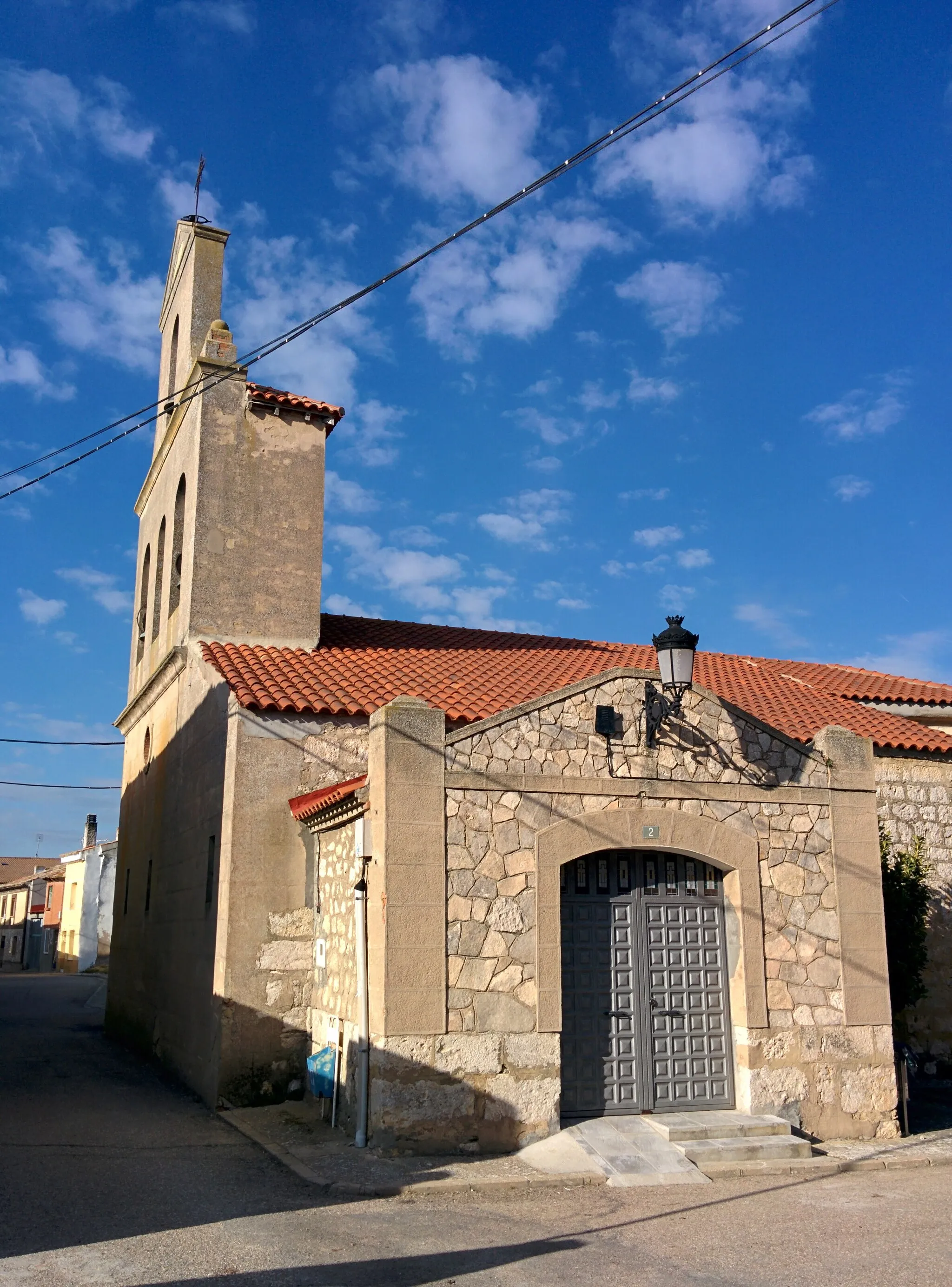 Photo showing: Iglesia de San Babiles, en Población de Cerrato (Palencia, España).