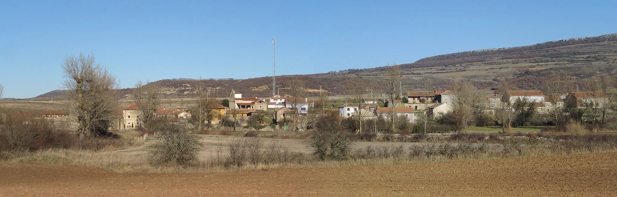 Photo showing: Vista panorámica de Puentetoma (Aguilar de Campoo, Palencia, España).