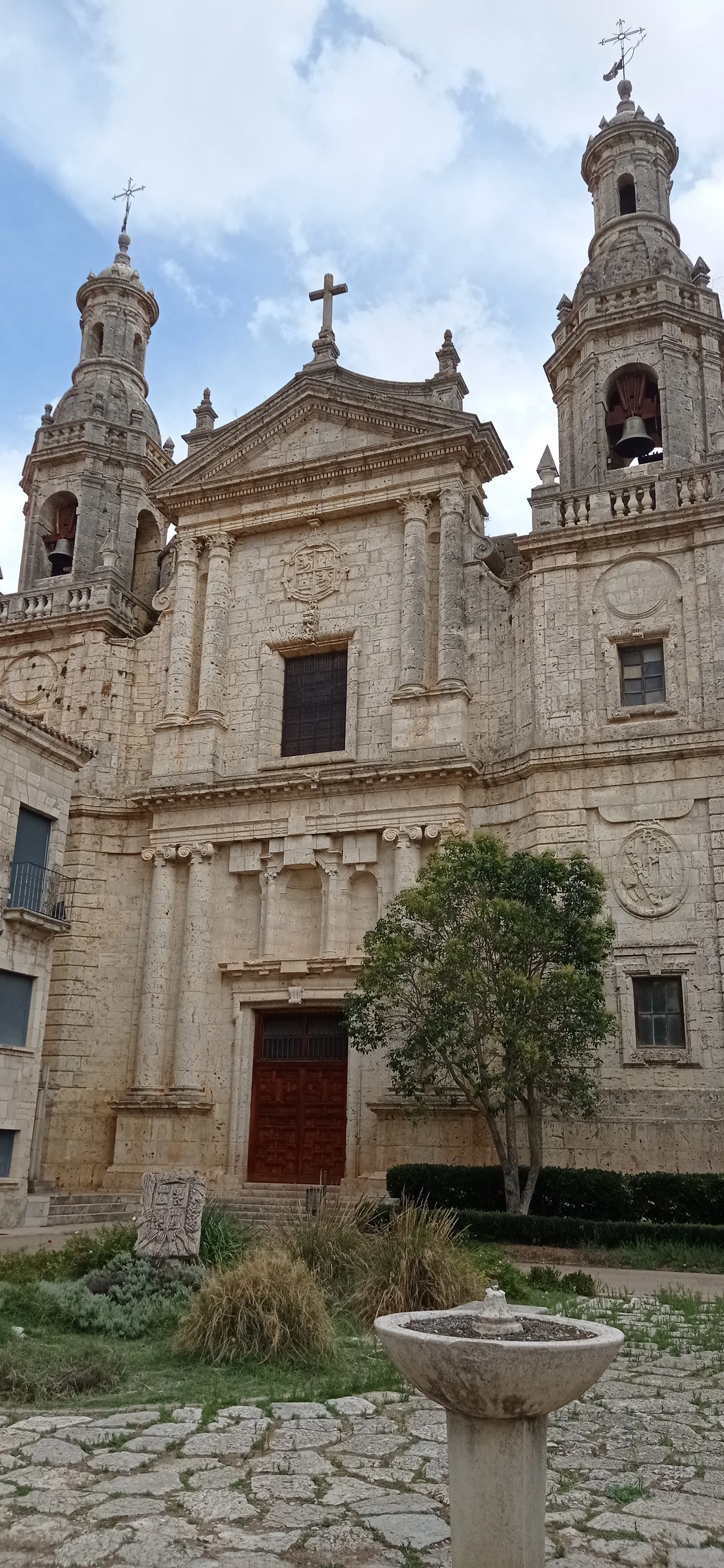 Photo showing: Monasterio de Santa María de La Santa Espina (Bien de Interés Cultural)