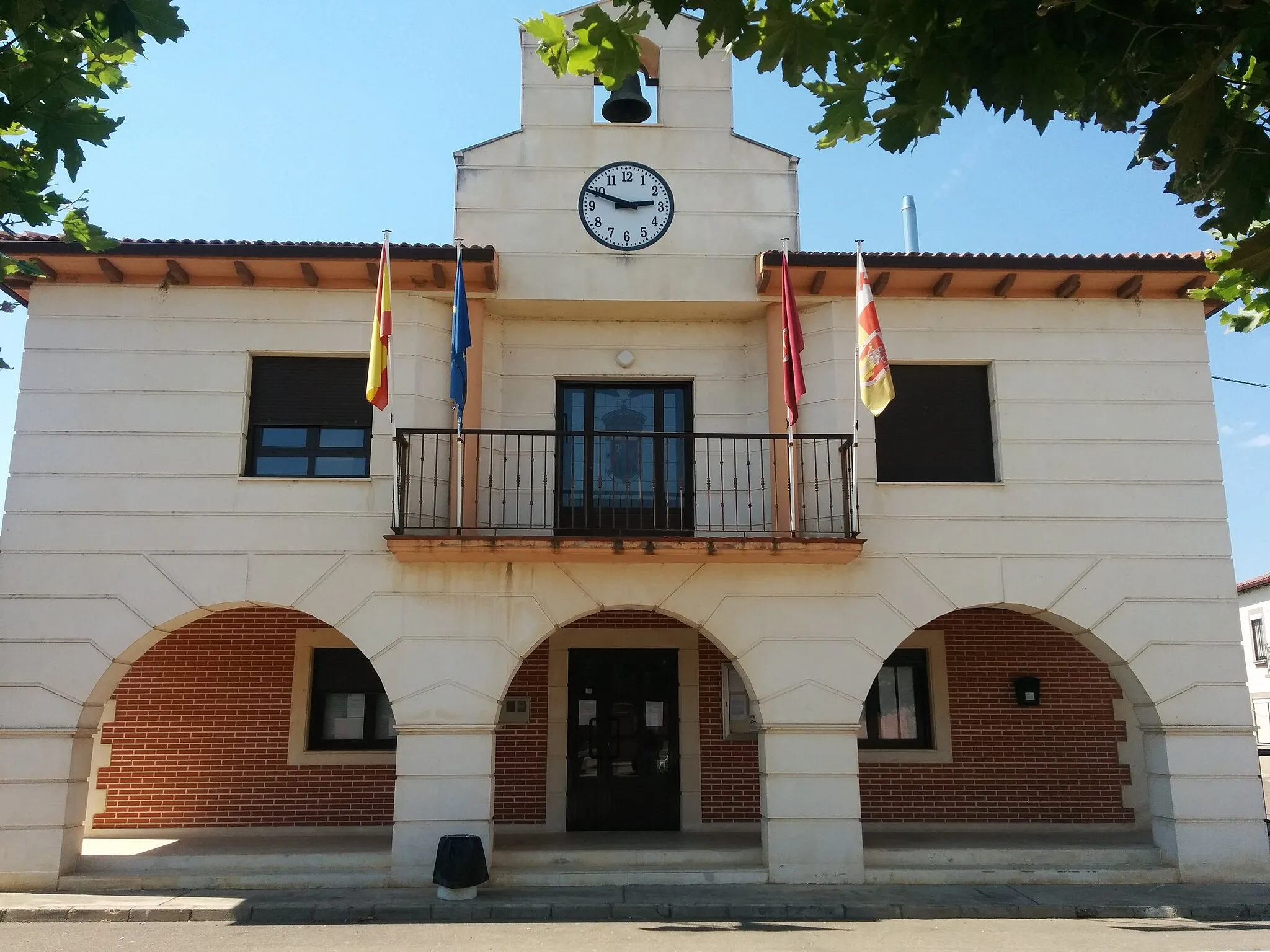 Photo showing: Ayuntamiento de Pobladura de Pelayo García