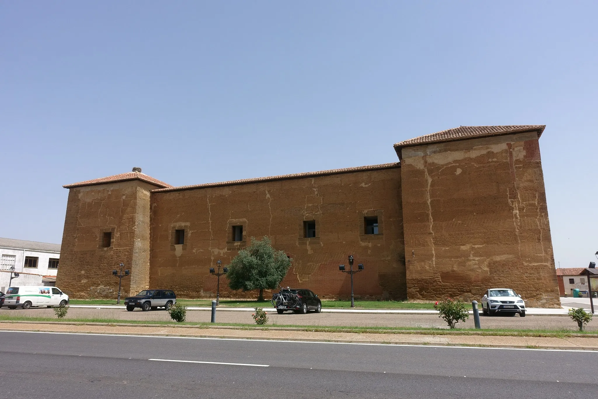 Photo showing: Palacio de los Guzmanes, en Toral de los Guzmanes (León, España).