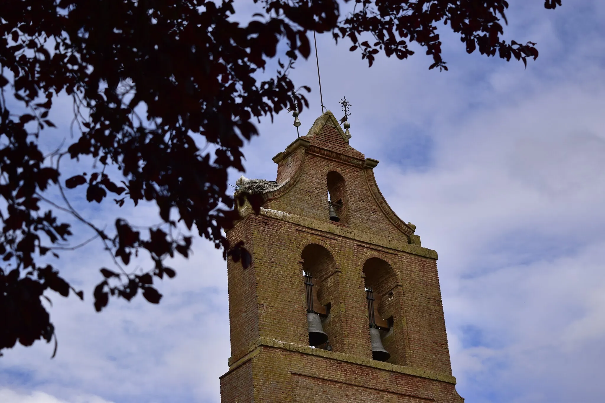 Photo showing: Campanario de la Iglesia de San Miguel Arcángel, Roales de Campos.