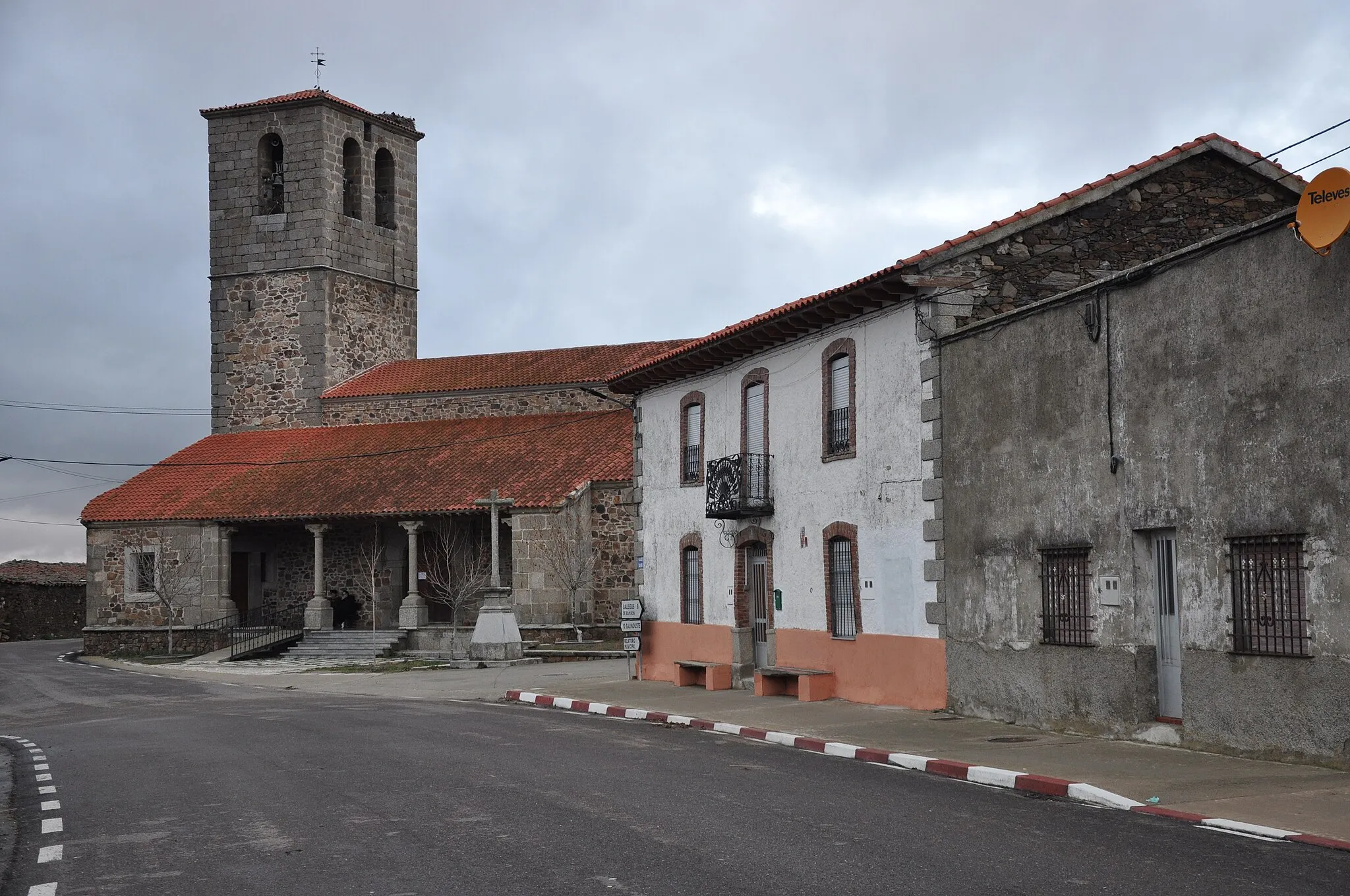 Photo showing: Parish Church of Armenteros, Salamanca, Spain