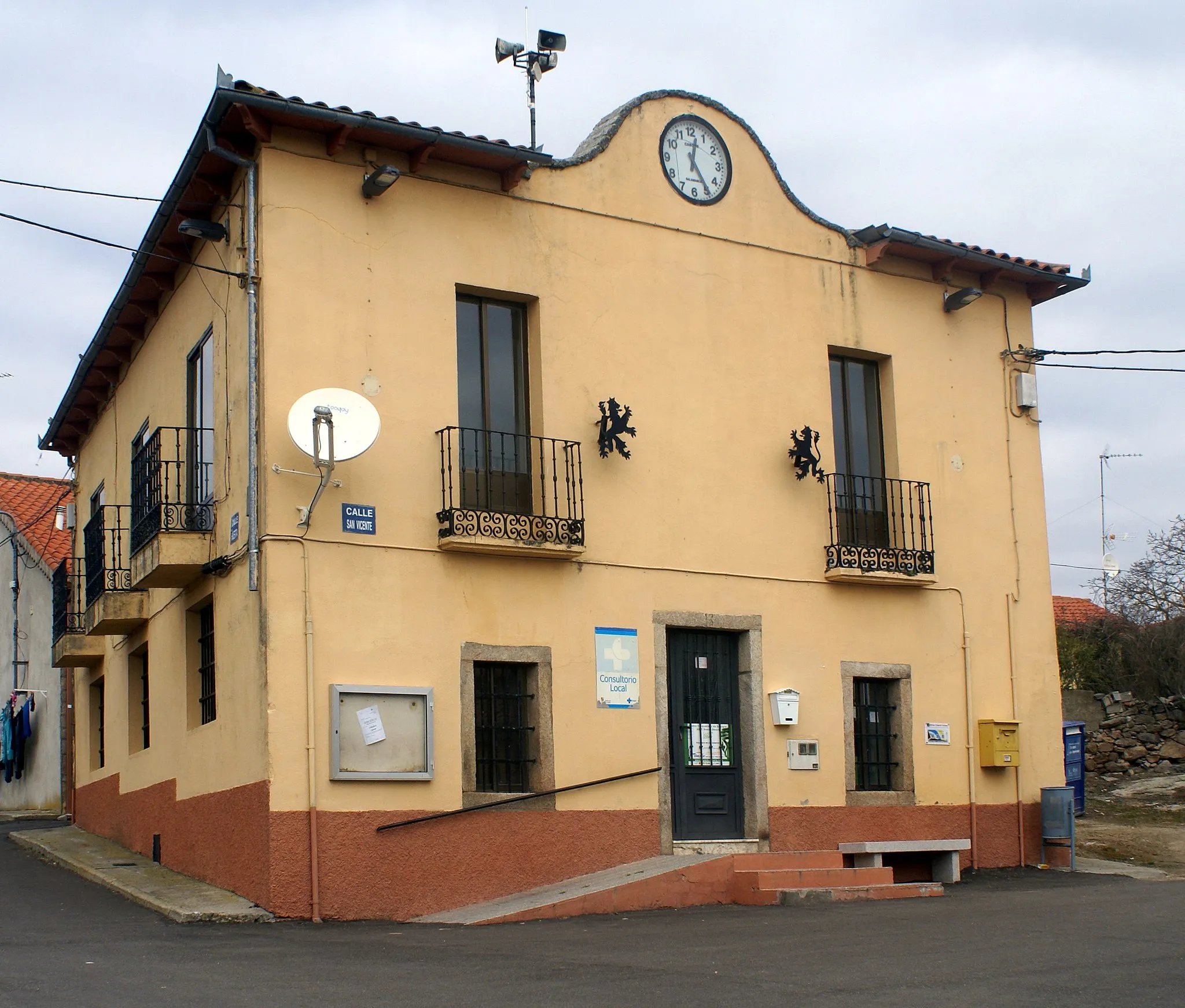 Photo showing: Town hall in Villaseco de los Gamitos, Salamanca, Spain.