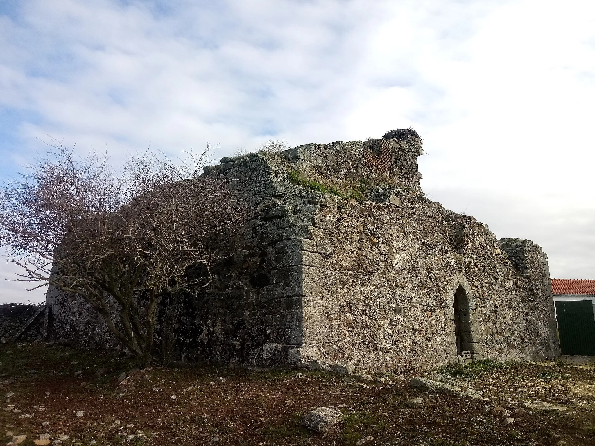Photo showing: Castillo de Villar de Leche