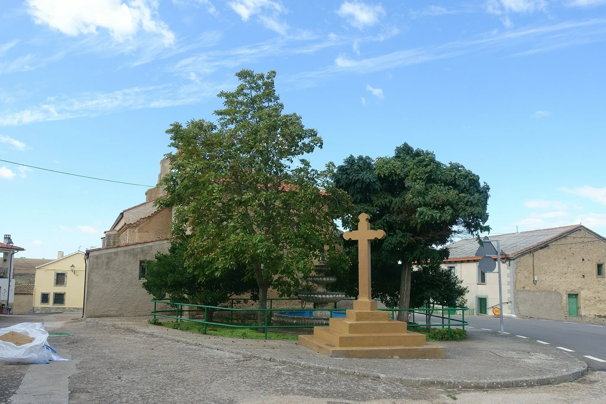 Photo showing: Parte trasera de la iglesia de San Pedro de Alcántara, Pastores (Salamanca, España).