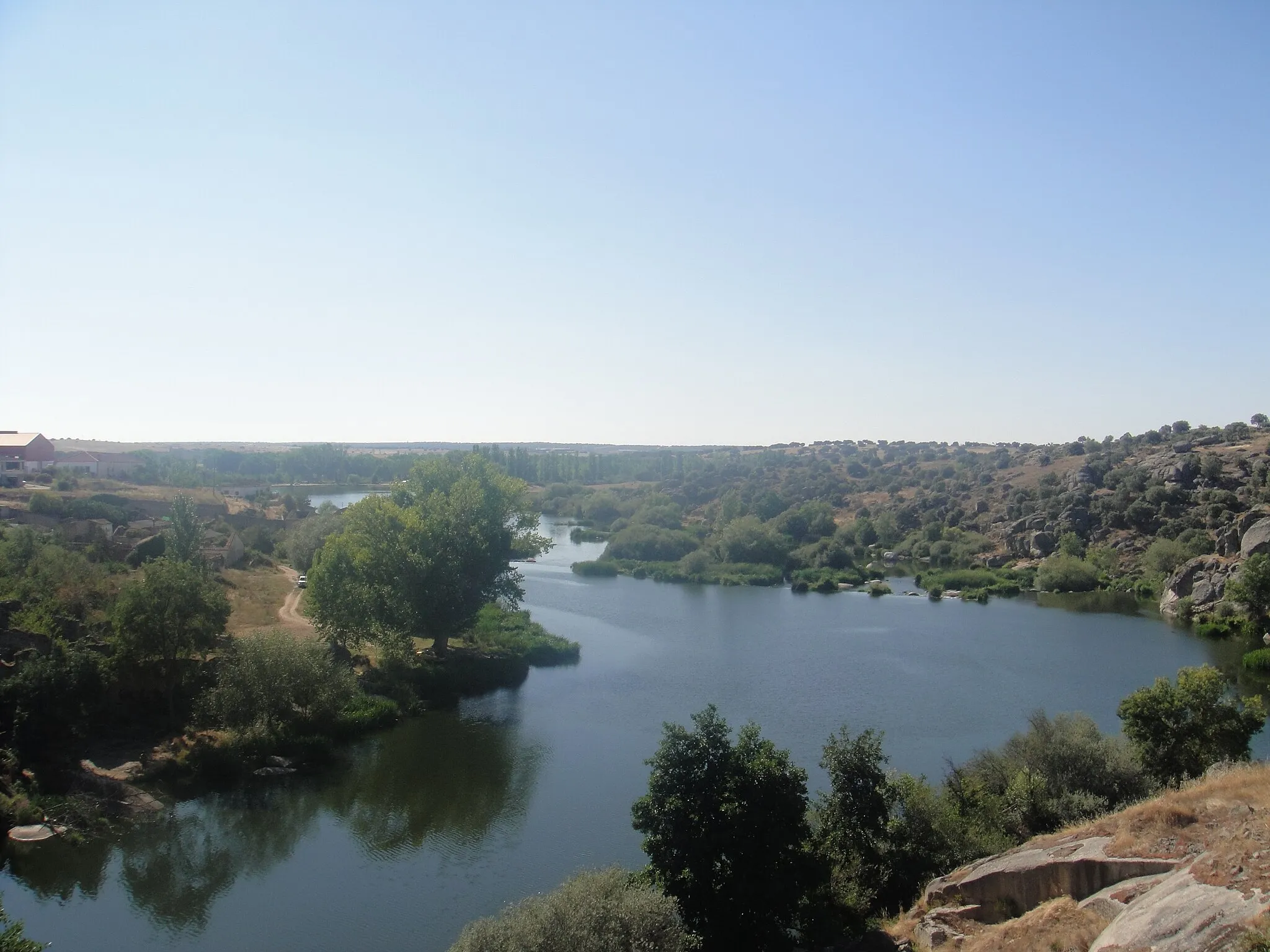 Photo showing: El río Tormes a su paso por Ledesma, provincia de Salamanca, (España).