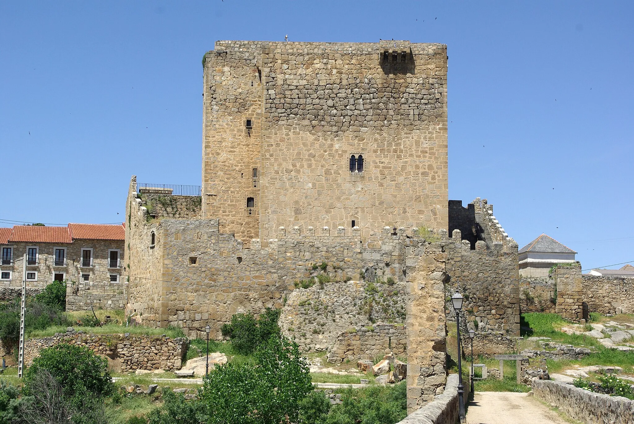 Photo showing: Dávila castle in Puente del Congosto (Salamanca, Spain)
