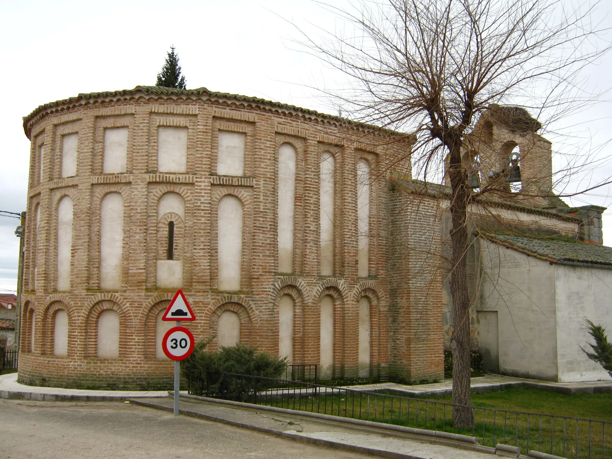 Photo showing: Iglesia parroquial de Coca de Alba (Salamanca, Reino de León)