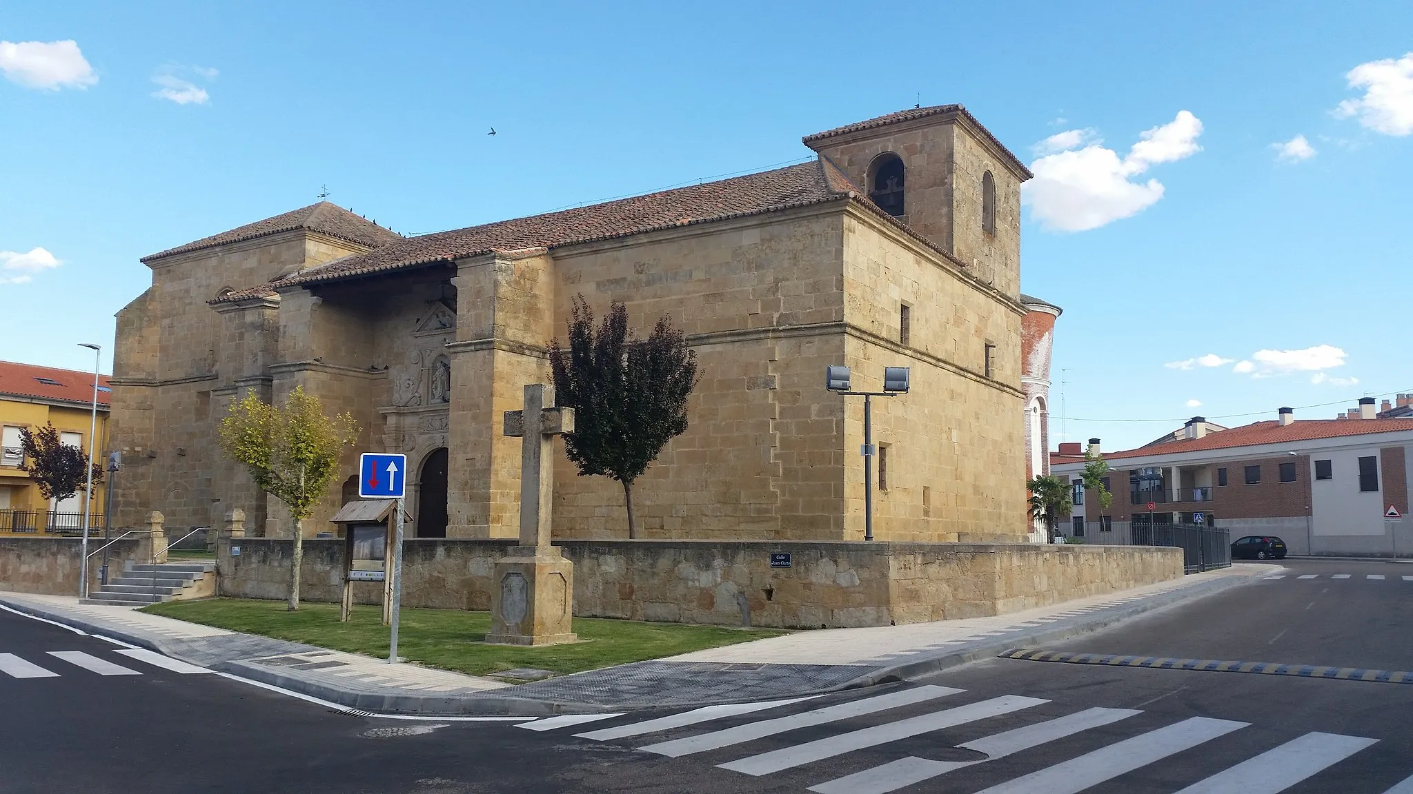 Photo showing: Imagen de la Iglesia de San Esteban en Castellanos de Moriscos, Salamanca.