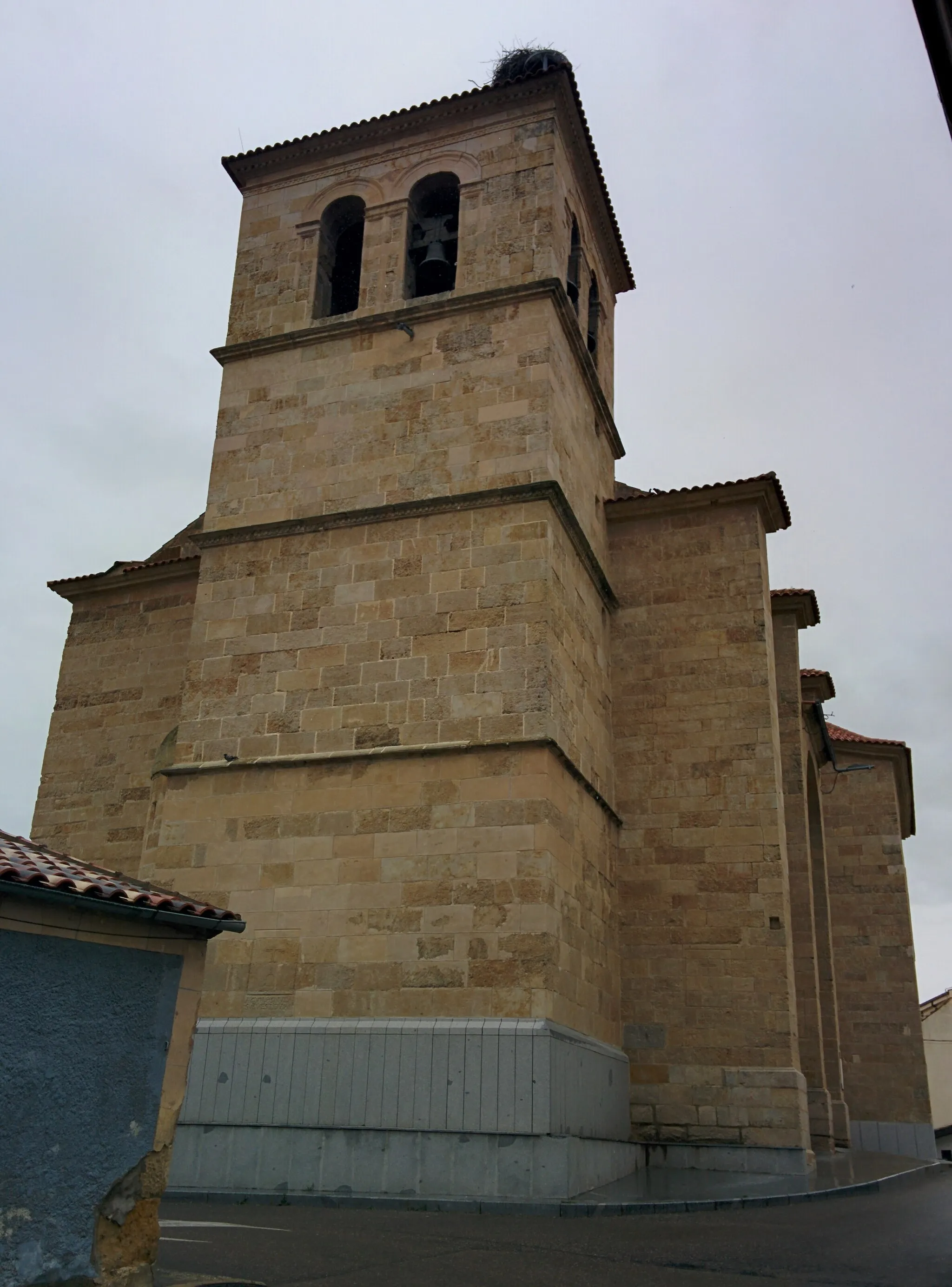 Photo showing: Iglesia de San Silvestre, en Villares de la Reina (Salamanca, España).