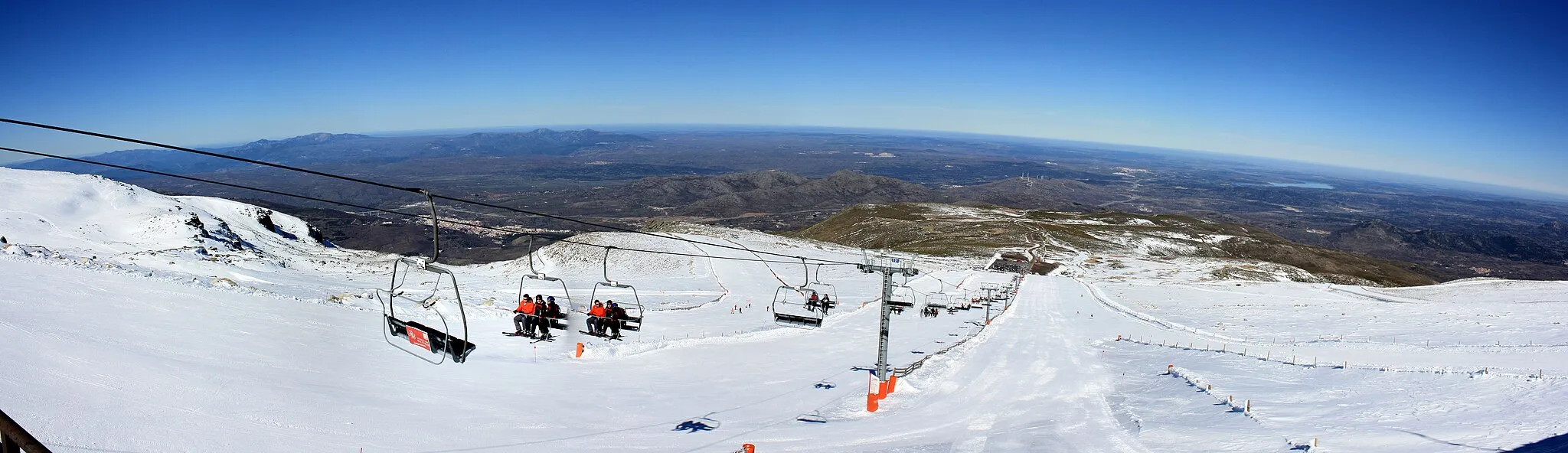 Photo showing: Panorámica desde el mirador de la estación de esquí Sierra de Bejar, La Covatilla