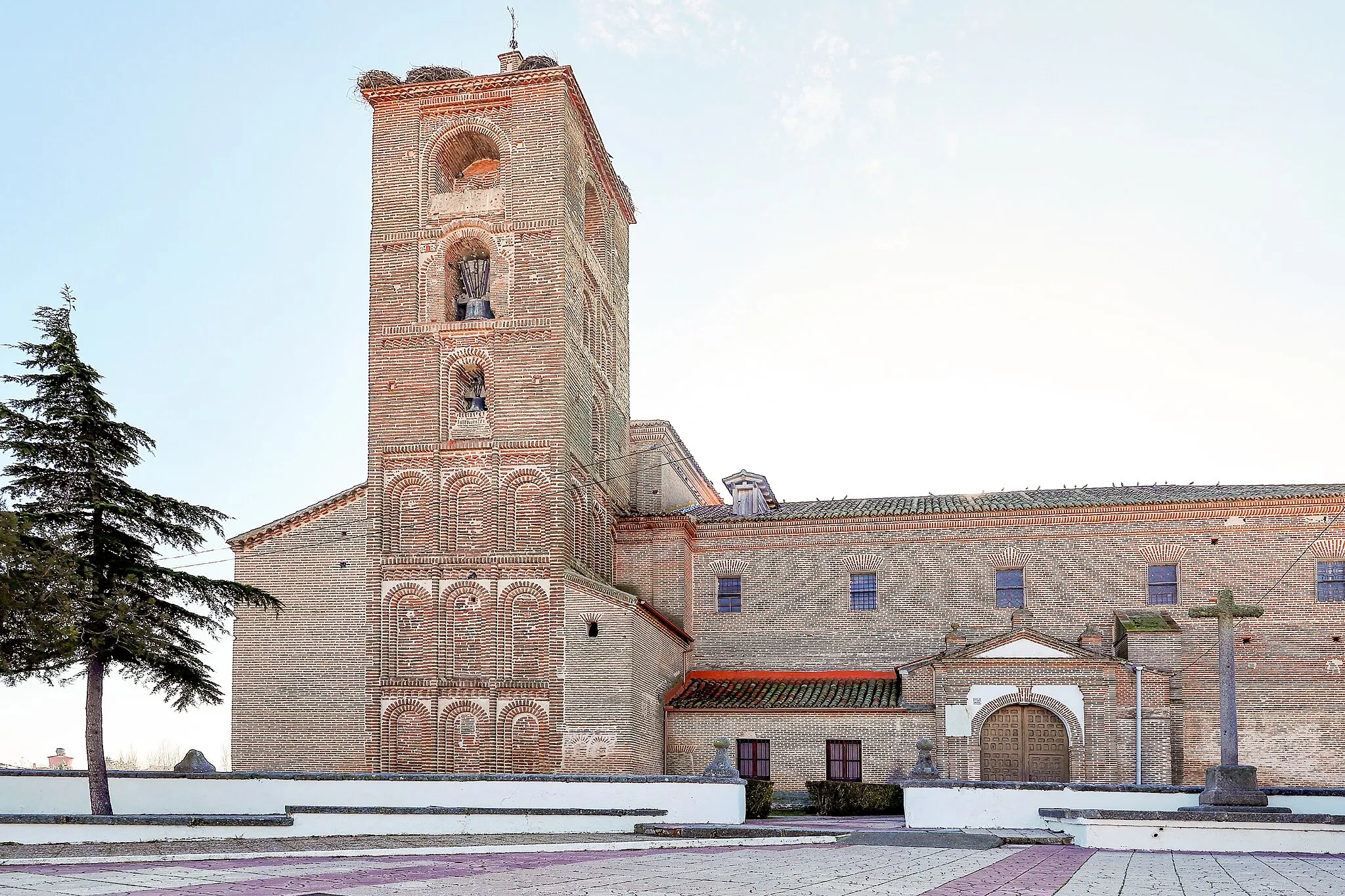 Photo showing: Rasueros es un municipio que pertenece a la comarca de La Moraña, provincia de Ávila.